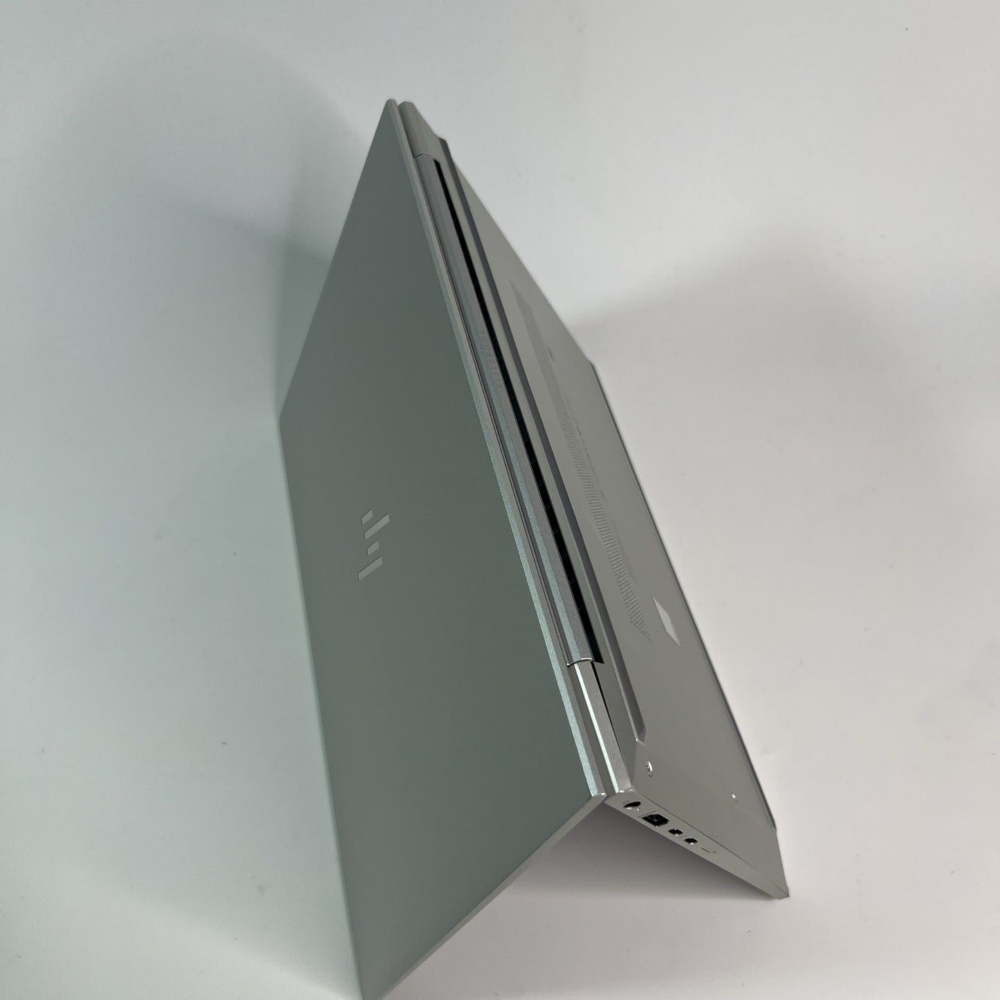 HP EliteBook 840 G8 i5-1145G7 16GB RAM 512GB SSD Windows 11 – Grade B Warranty 