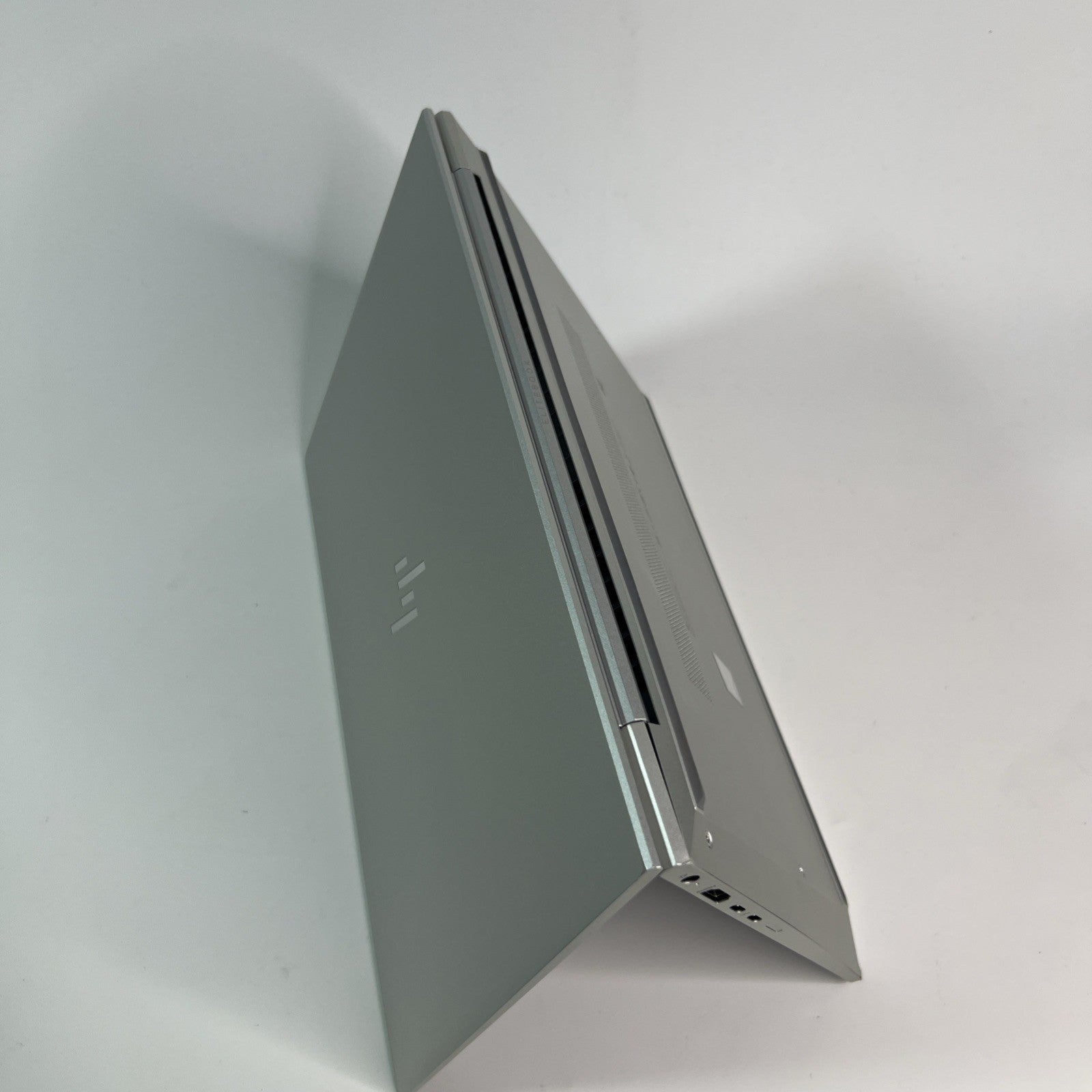 HP EliteBook 840 G8 i5-1145G7 16GB RAM 512GB SSD Windows 11 – Grade B Warranty 