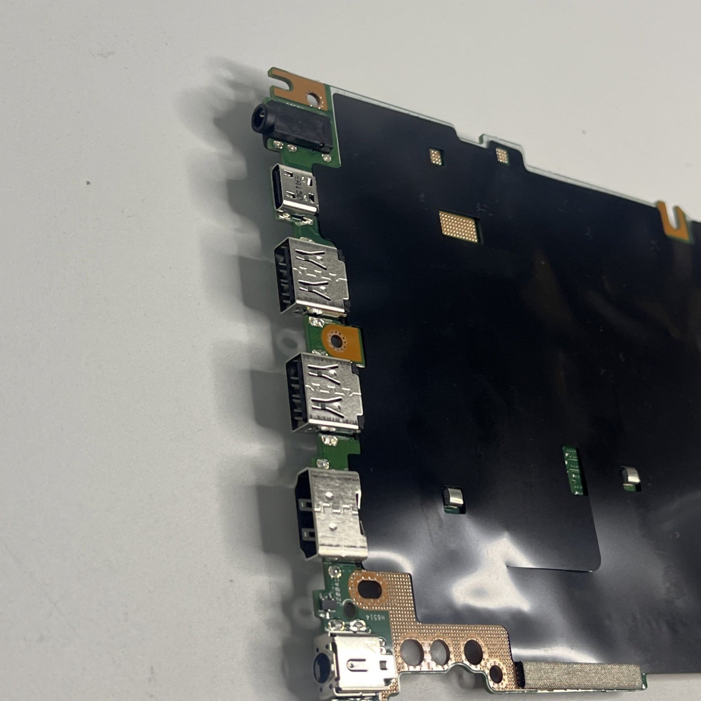 Genuine Asus Vivobook 16 M1605YA Ryzen 7