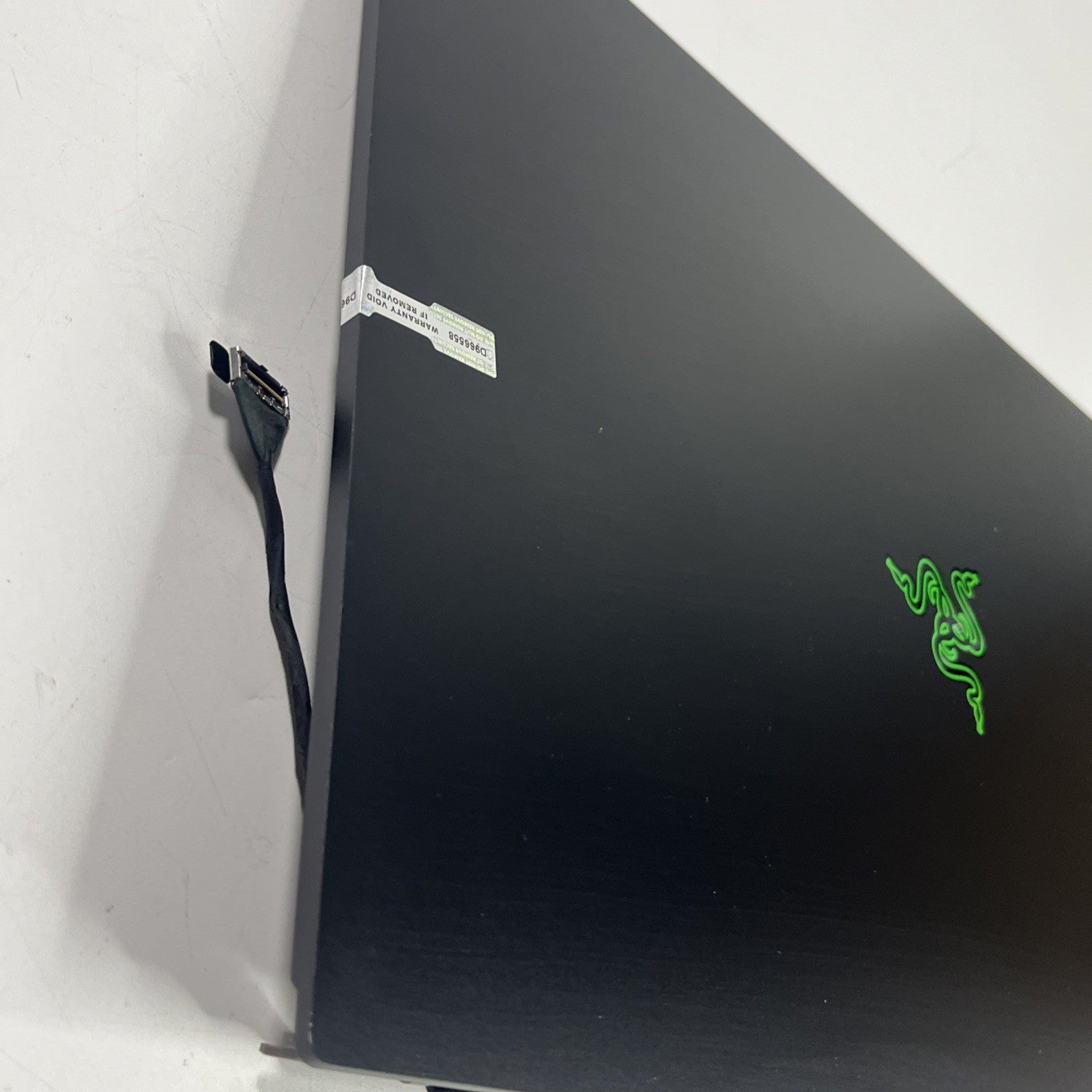 Genuine Black RAZER BLADE PRO 17 RZ09-0368 Complete Top Lid And Screen Assembly.