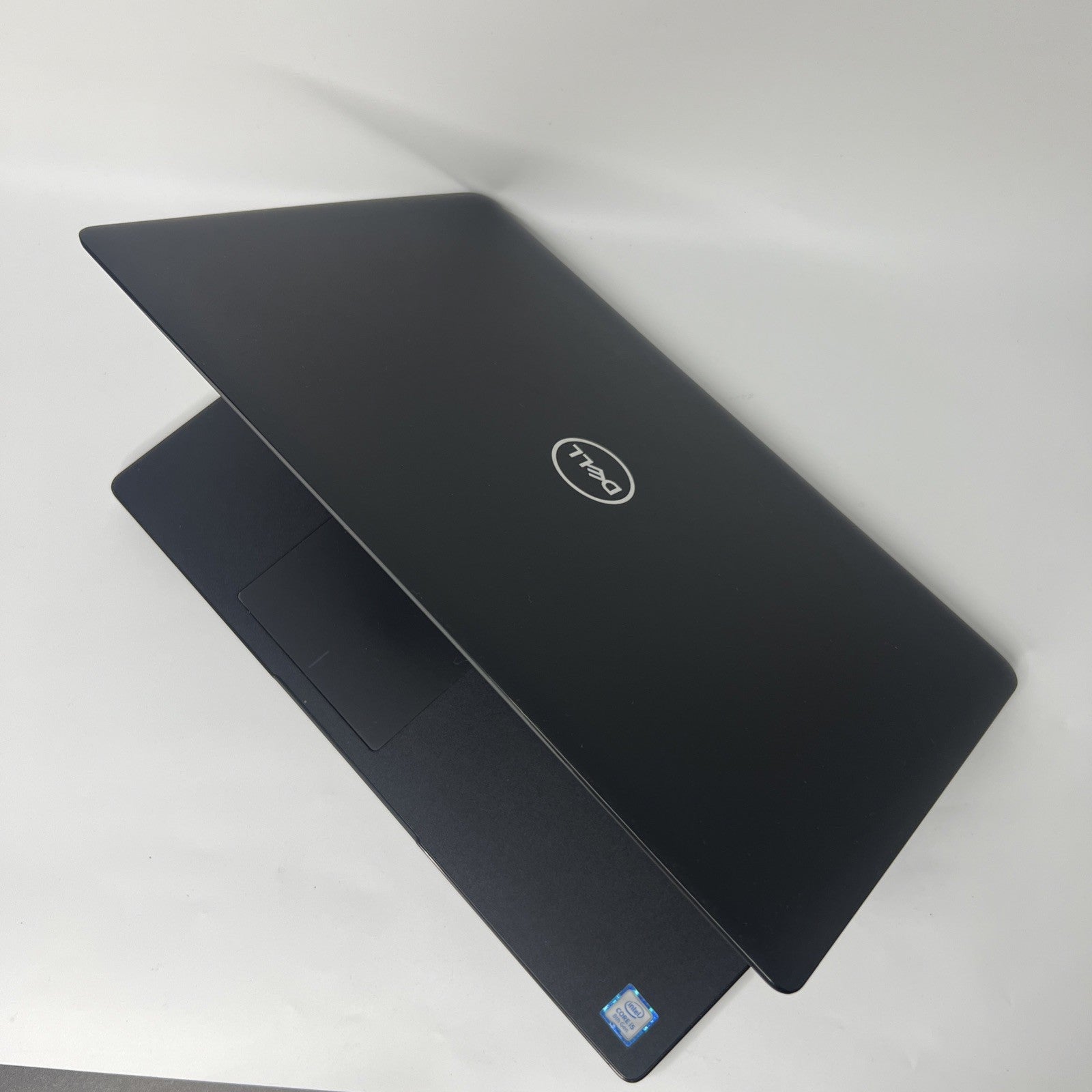 Dell Latitude 3500 15.6" Core i5-8265U 8GB Ram 256GB SSD Windows 11 Laptop