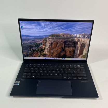 Asus Zenbook UX3402v OLED 14 2.8K Touchscreen Intel EVO 16GB RAM 256GB i5-1340P.