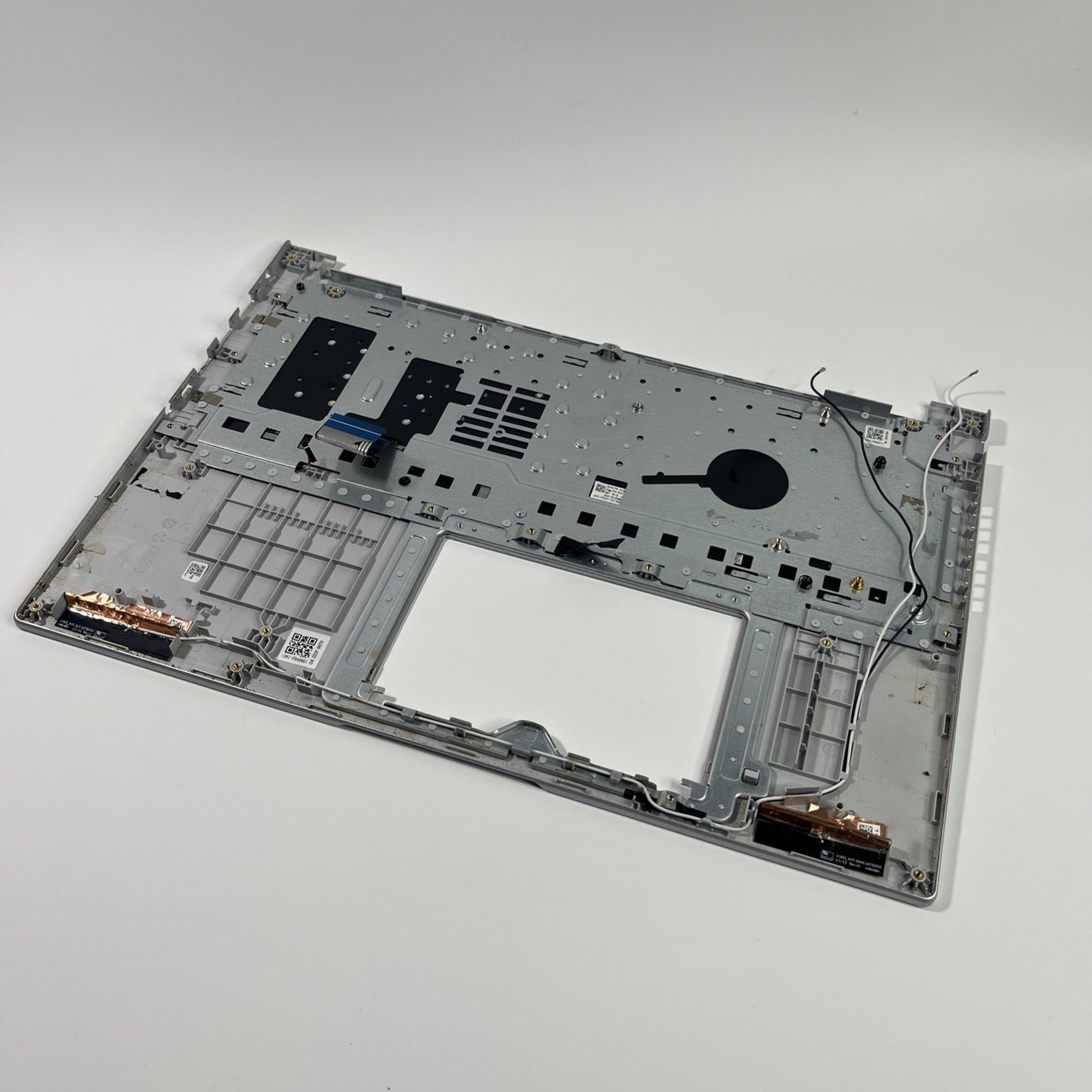 Genuine Silver ASUs vivobook 16 m1603QA palmrest And Keyboard 13N1-FBM0311