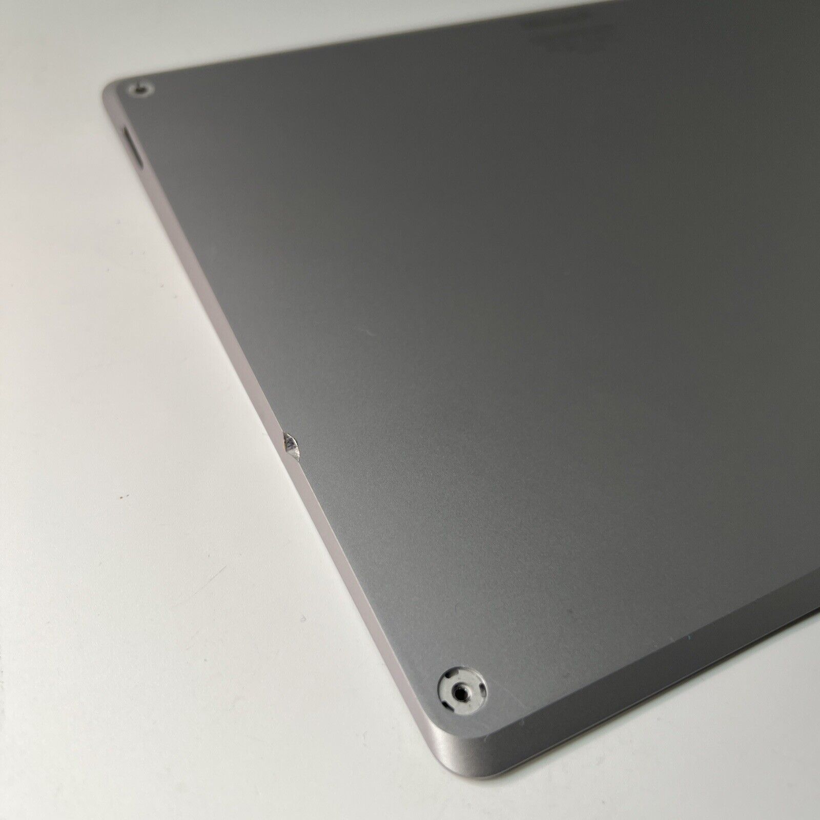 Microsoft Surface 4 1958 Bottom Base Cover Silver + Battery DYNT02 (SMALL CHIP)