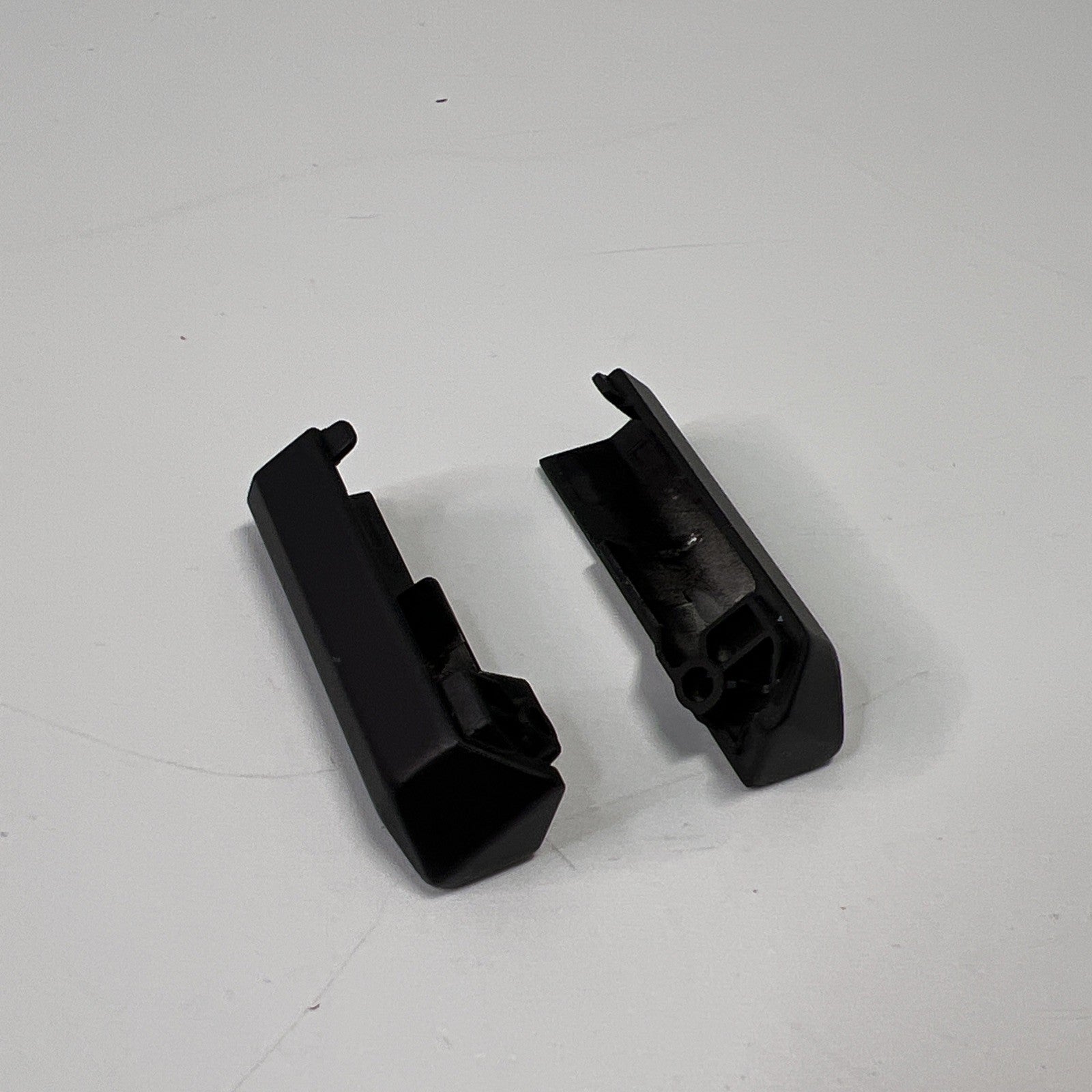 Genuine Medion Erazer Beast-X30 Genuine Hinge Covers Left + Right Set