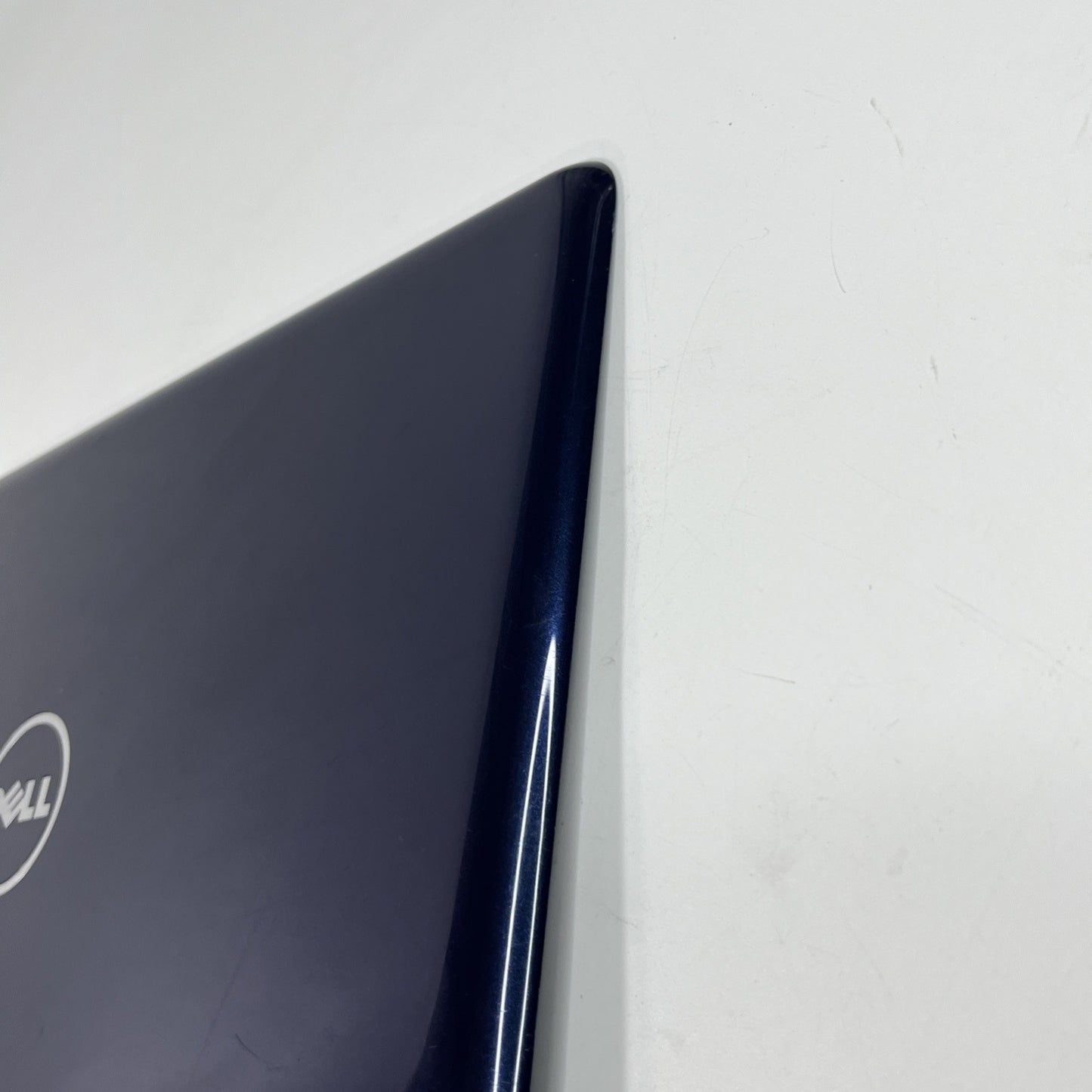 Genuine Blue Dell Inspiron 15 5567  Complete Top Lid And Screen Assembly.