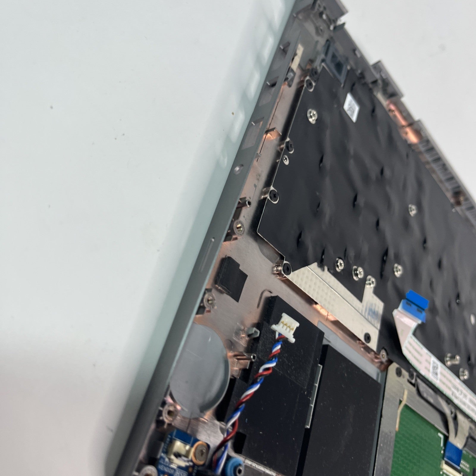 Genuine Dell Latitude 5420  Palmrest And Keyboard, Missing Key Silver