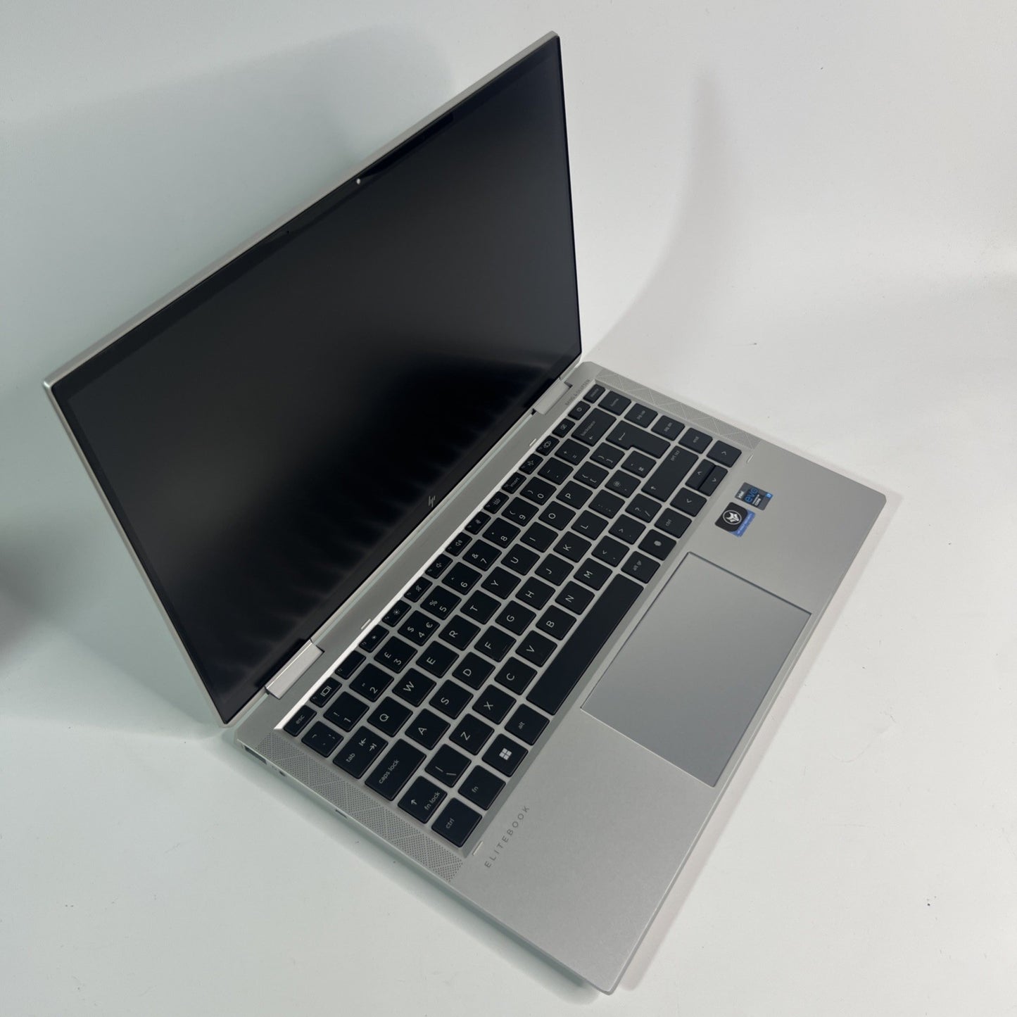 HP EliteBook x360 1040 G8 i7-1165G7 16GB RAM 512GB SSD 2-in-1 Touch Laptop