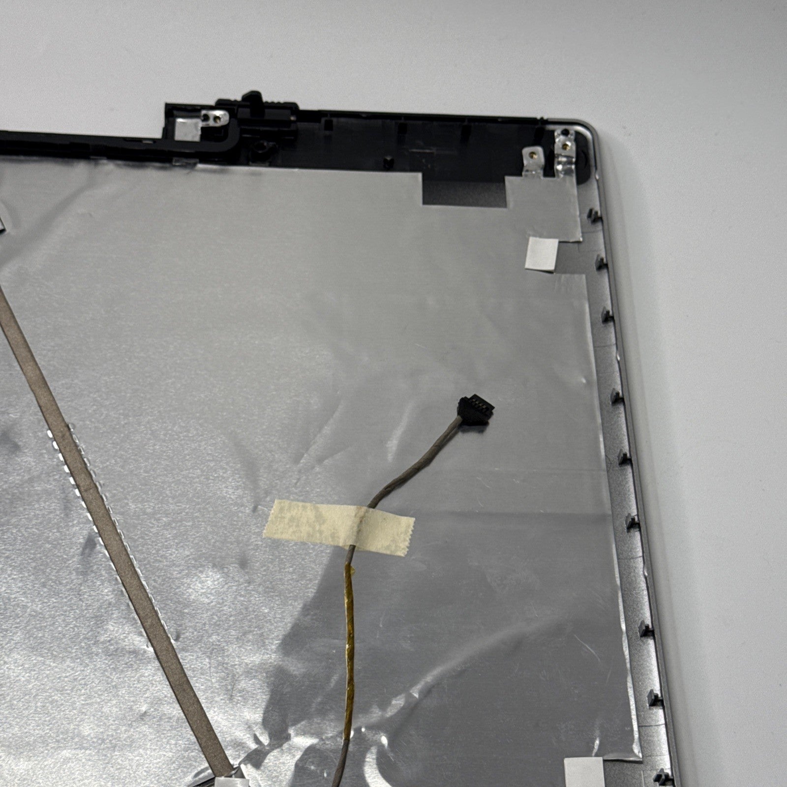 Acer Aspire 5100 60.ABHV5.007 LCD Top Back Rear Lid Cover  Silver