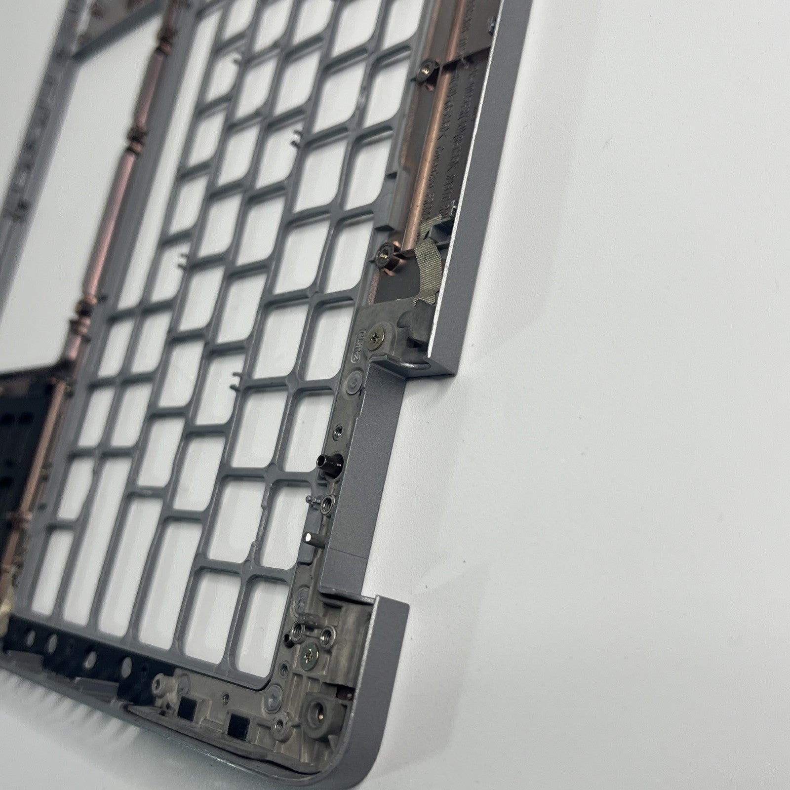 GENUINE  Sliver DELL LATITUDE 5520 PALMREST + Power Button 15p-0688-A00