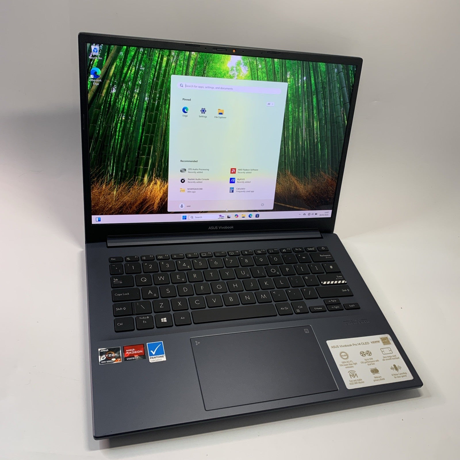 Asus Vivobook Pro 14 M3401Q OLED Ryzen 7-5800H 16GB 512GB SSD Windows 11 Laptop