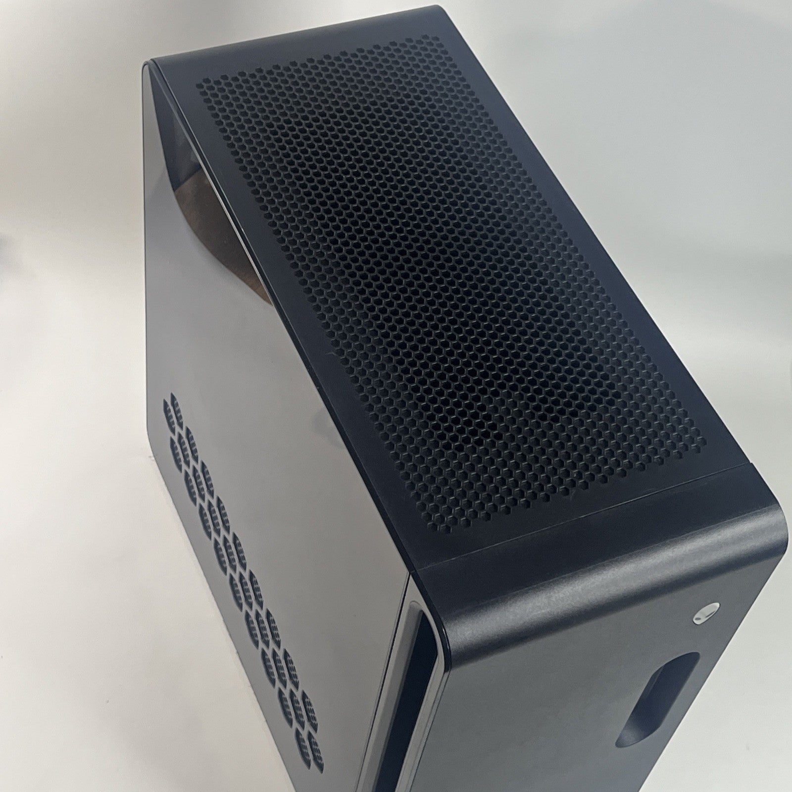 Alienware Aurora R16 PC  I7-14700F 16GB RAM RTX 4060 TI 2 TB NVME , Windows 11
