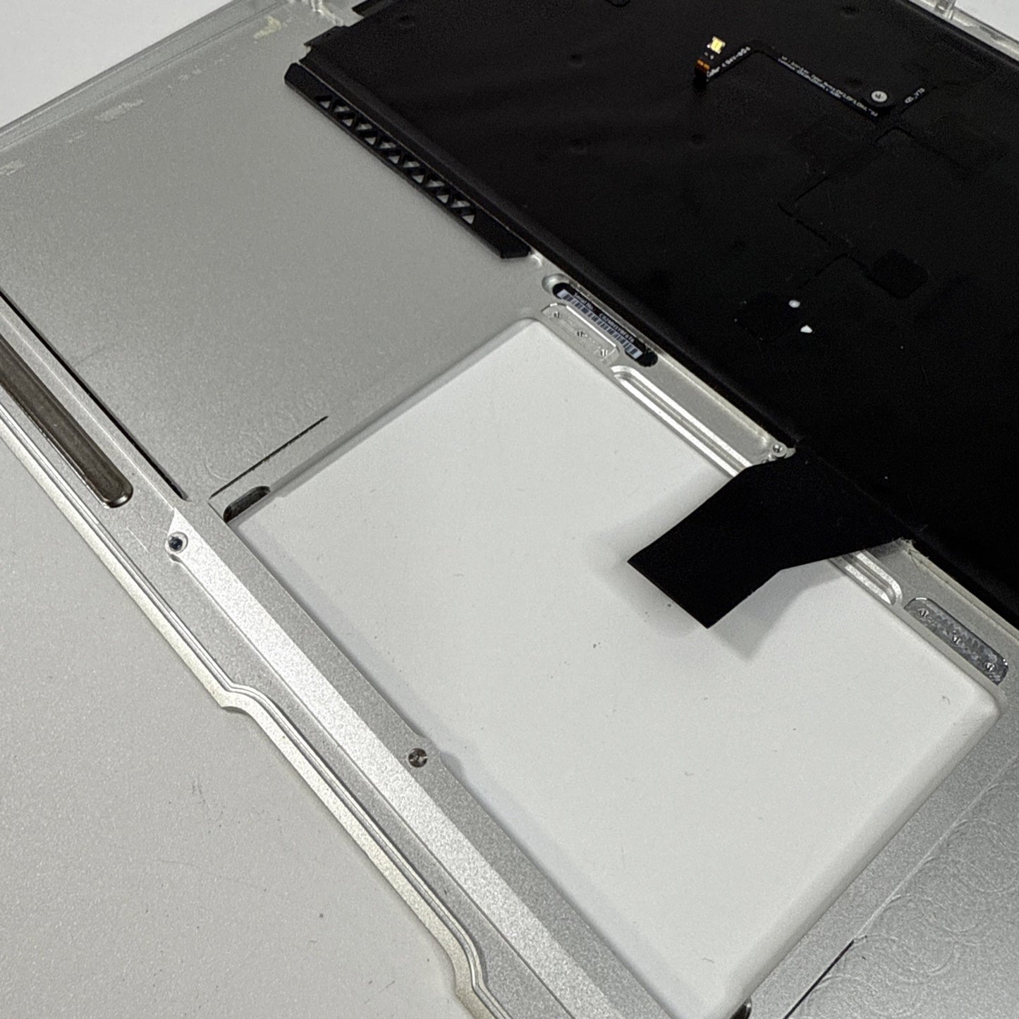 Macbook AIR 13” A1466 2013 2014 2015 2017 UK Keyboard Palmrest Assembly
