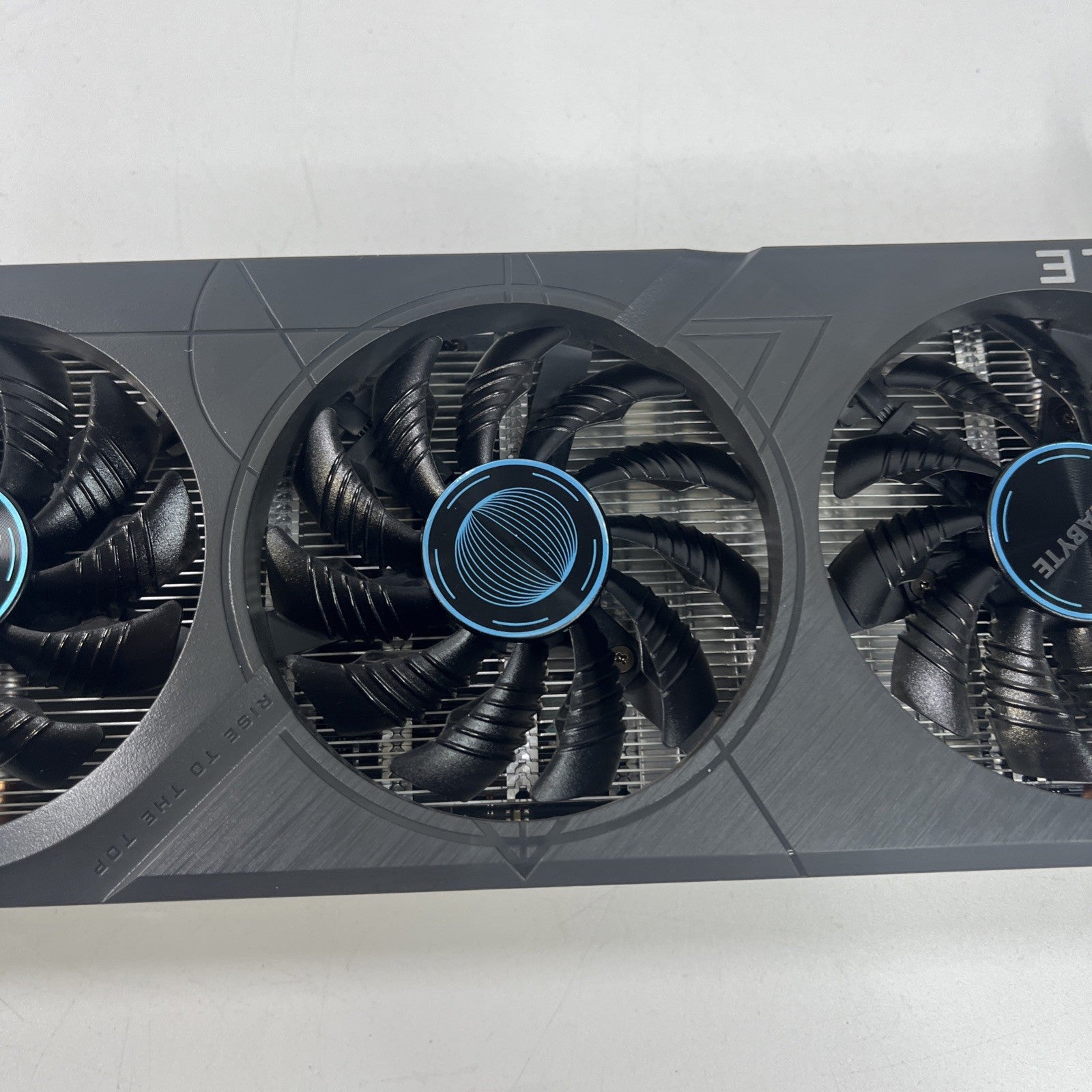 GIGABYTE GeForce RTX 4060  Ti Eagle OC 8GB GDDR6X . Dead
