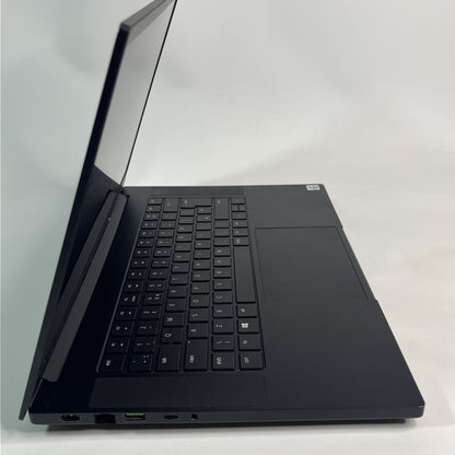 Razer Blade 15 RZ09-0328 I7-10th GEN RTX 2060 16 GB RAM 512GB SSD GOOD BATTERY