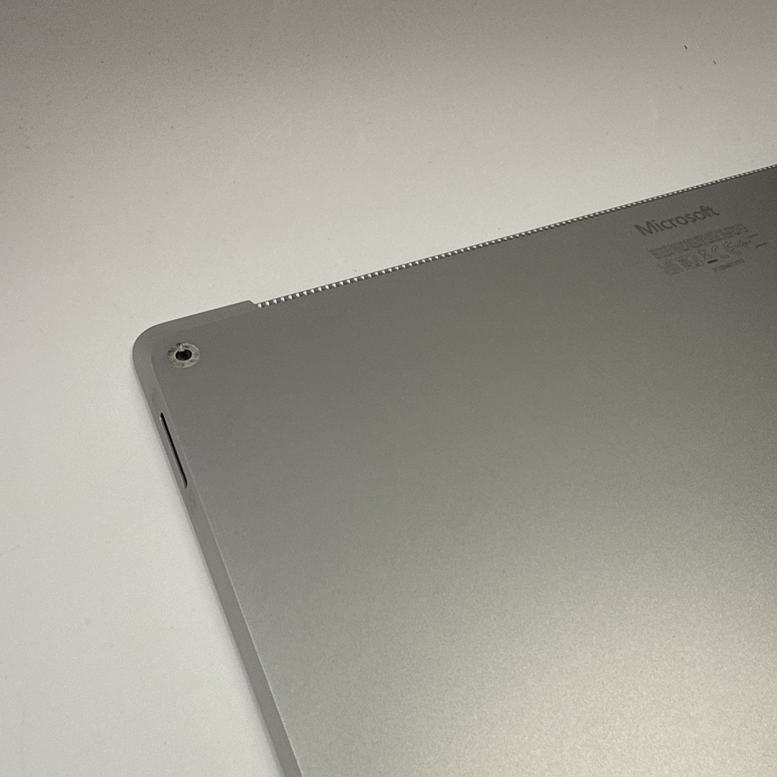 Microsoft Surface 4 1950 13.5 Bottom Base Battery & Housing Silver M1091261-007