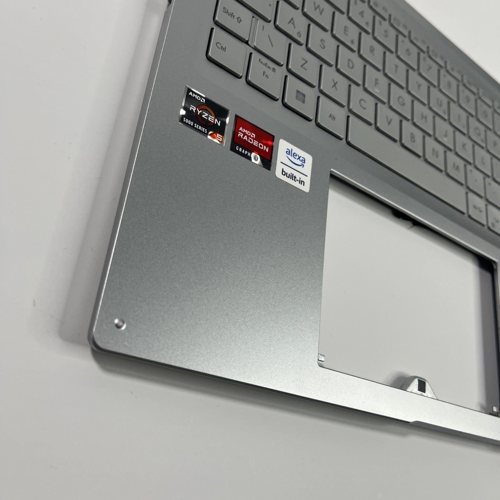 Genuine Silver ASUs vivobook 16 m1603QA palmrest And Keyboard 13N1-FBM0311