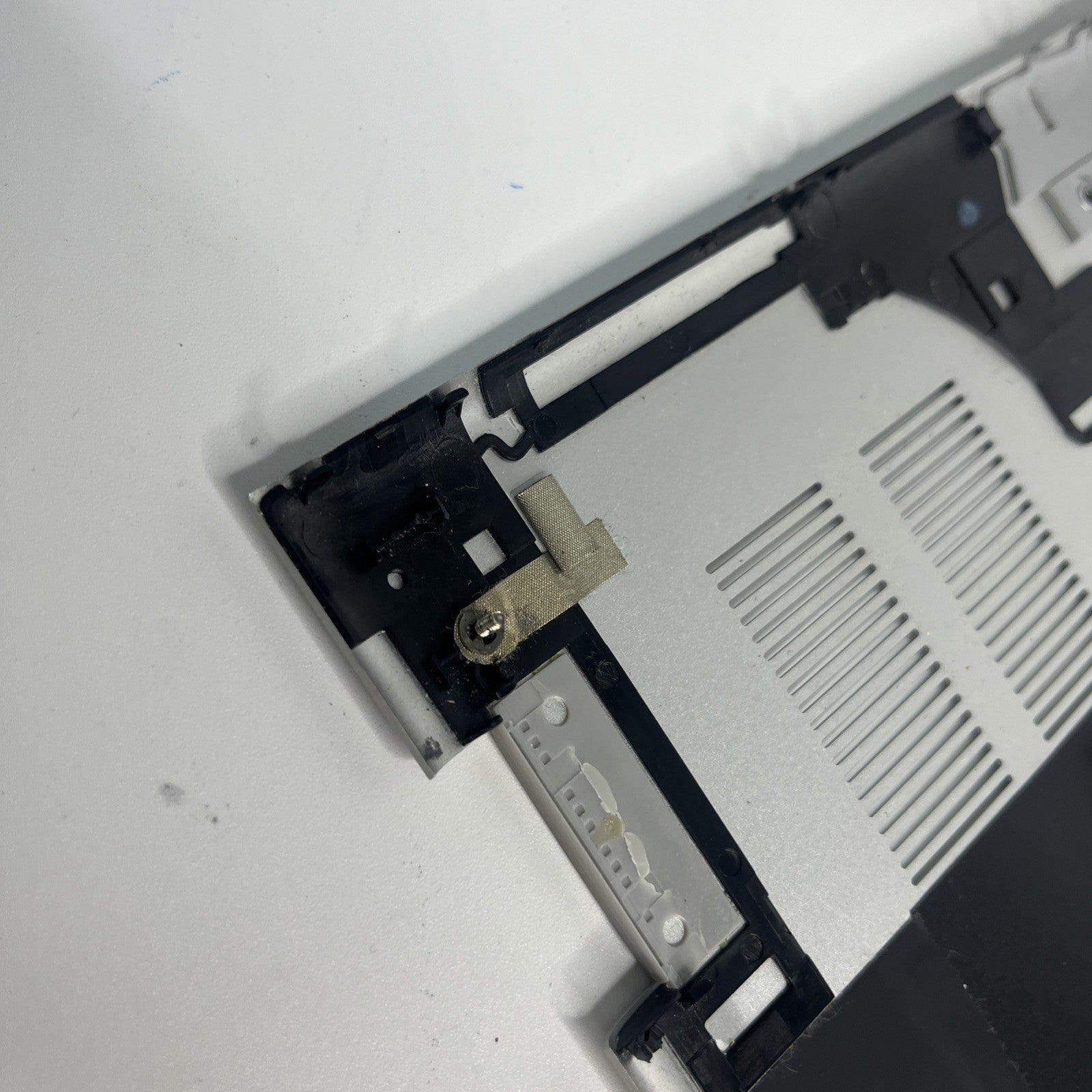 Genuine Dell Inspiron 15 7510 Bottom Cover Silver CN-0F48H2-JTN00