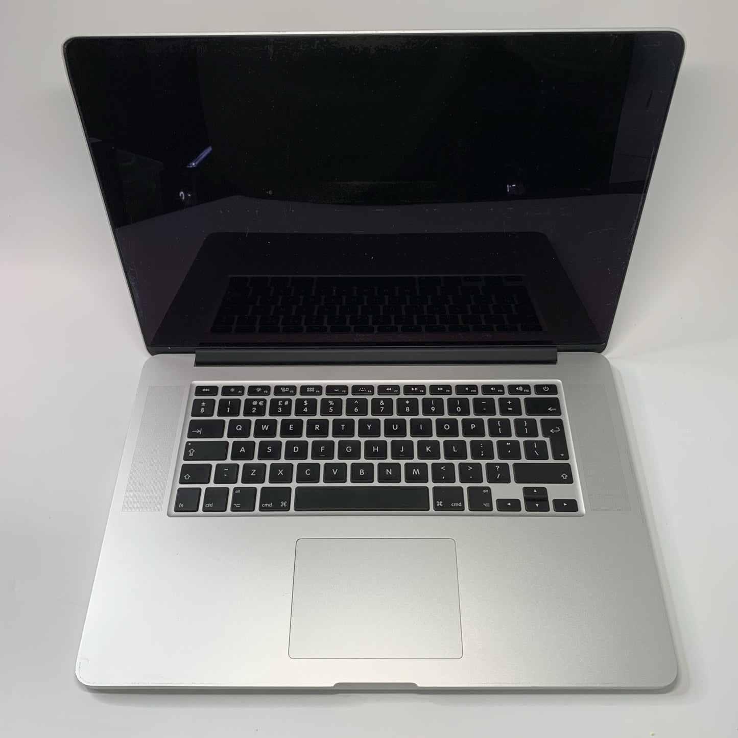 MacBook Pro Retina 15” inch, Mid 2014 2.2GHz i7 16GB 256GB Intel Iris Pro