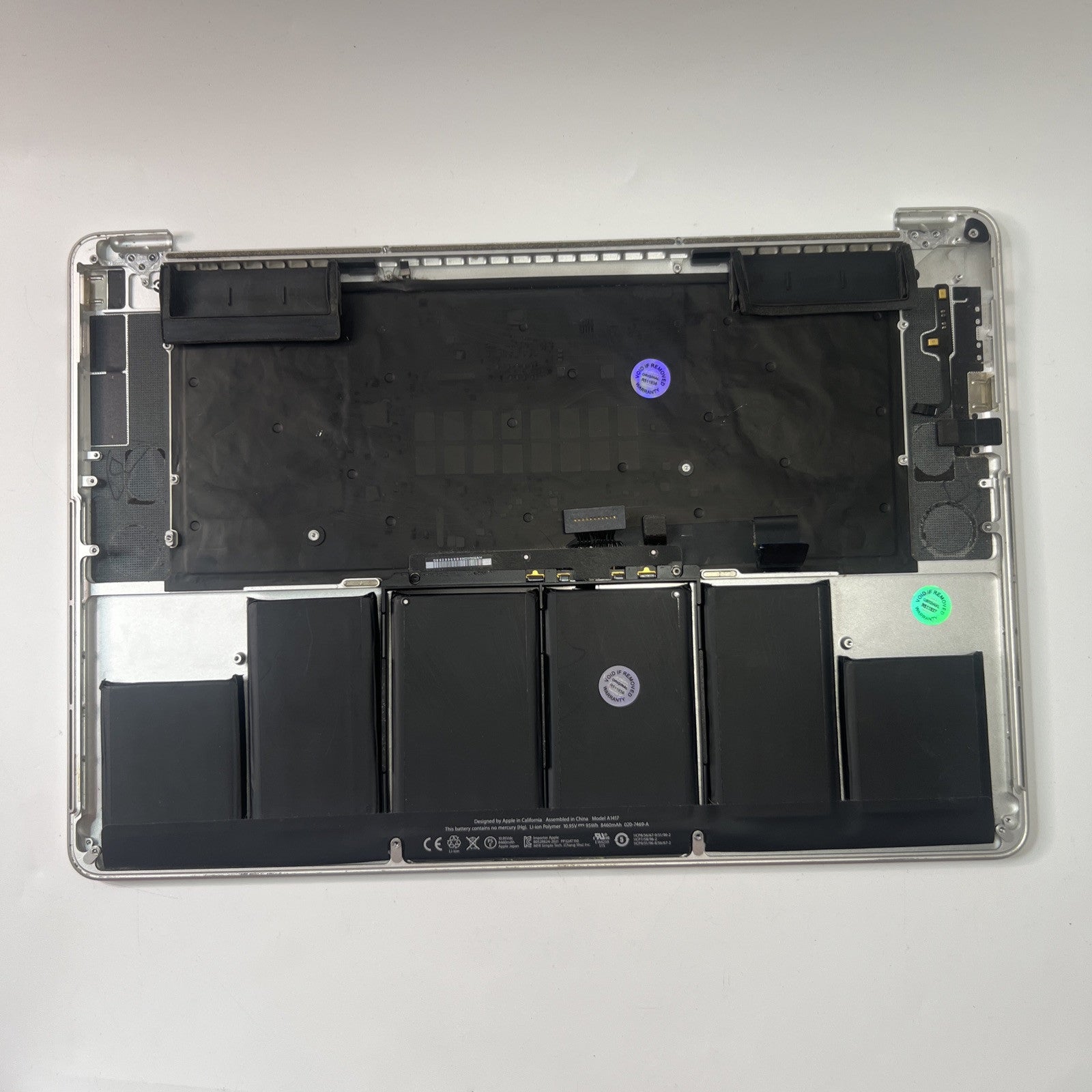 MacBook Pro A1398 15 Mid 2012 Palmrest UK Keyboard Battery Touchpad Silver