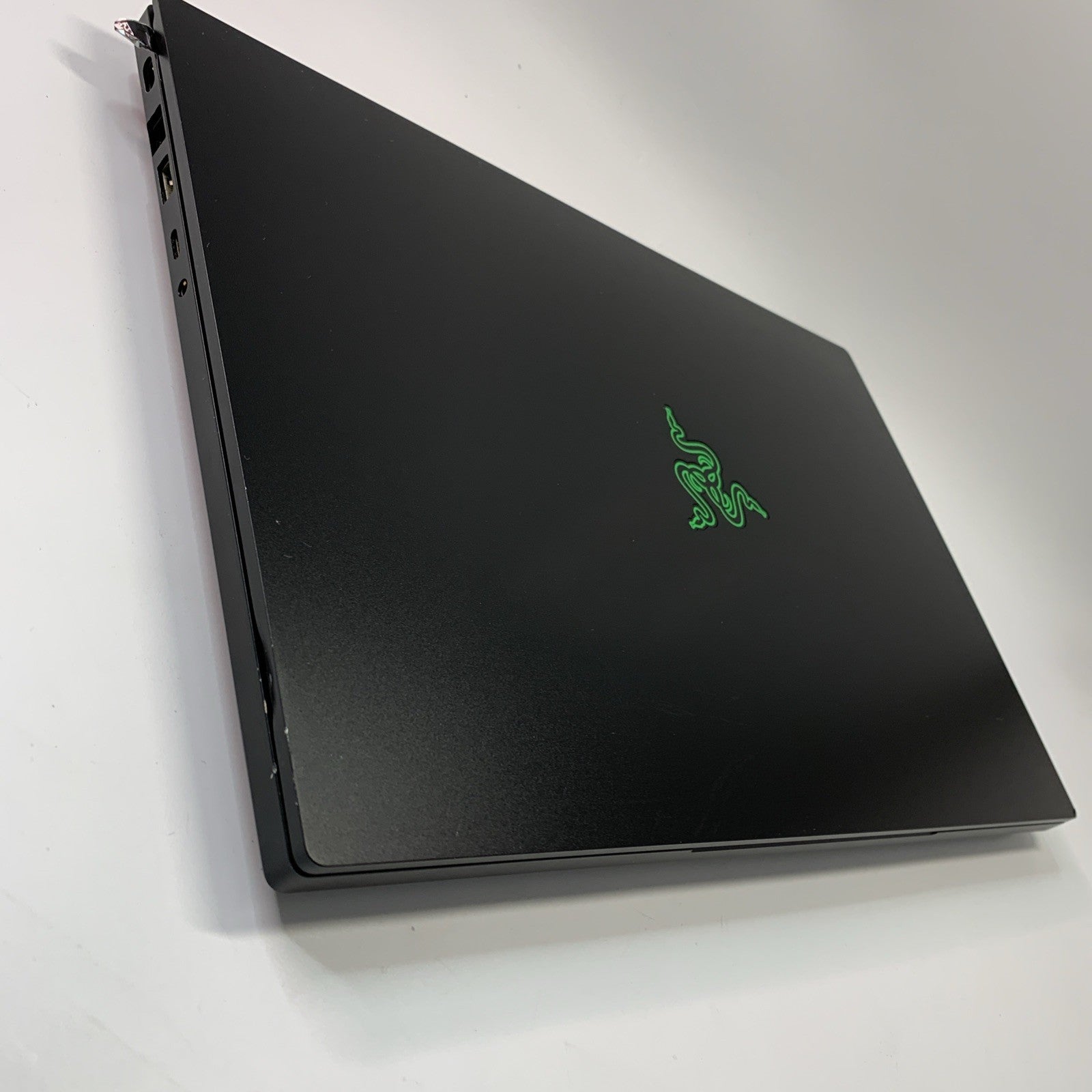 Razer Blade 15 Advanced Intel Core i7 11800H 16GB 512GB SSD GeForce RTX 3070