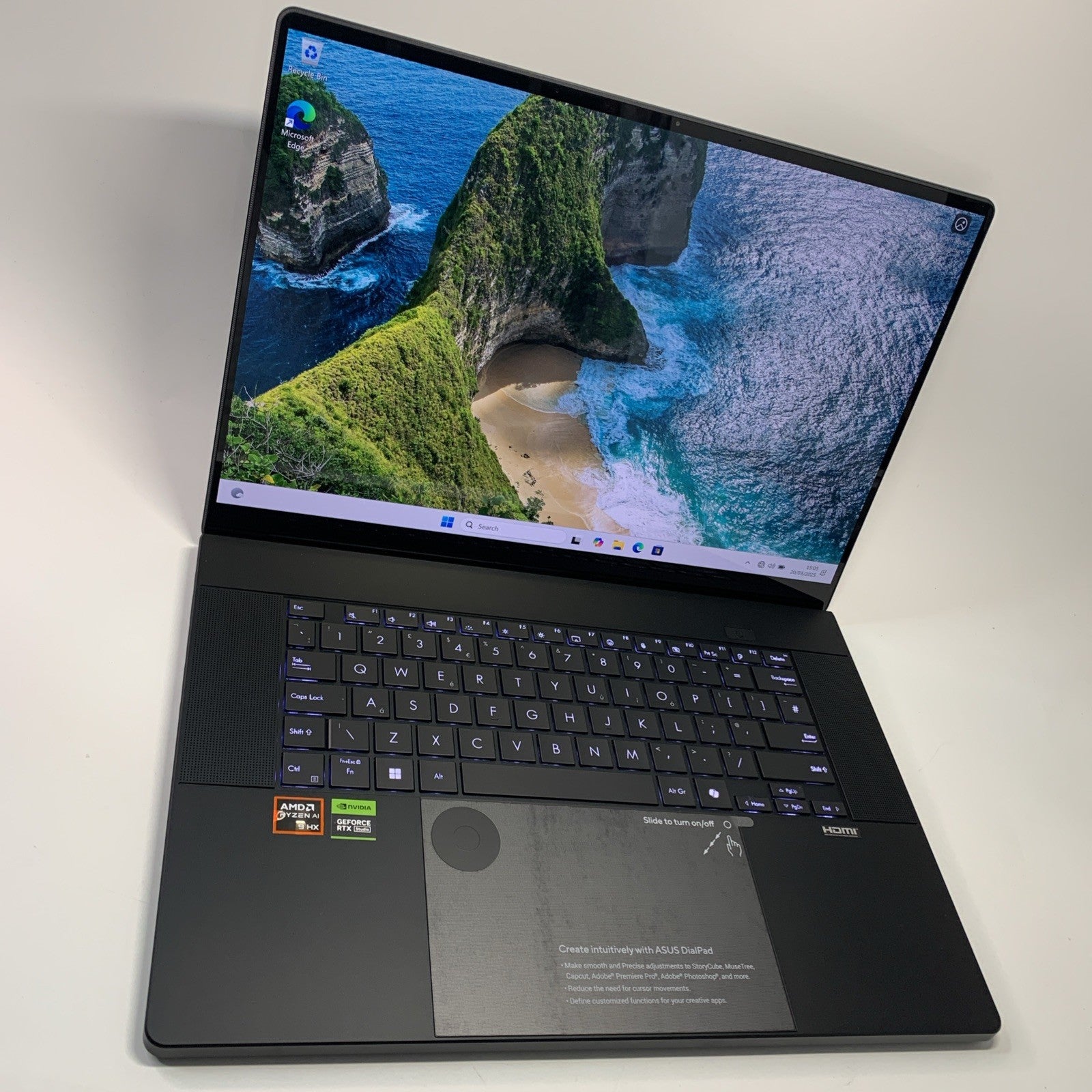 ASUS ProArt 16 H7606WI 16.0" 4K OLED AMD Ryzen AI 9 HX 370 RTX 4070 64GB 2TB SSD