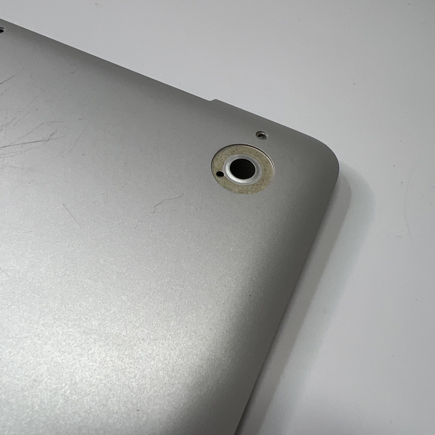 APPLE MACBOOK PRO A1278 13” MID 2010 2011 2012 BOTTOM CASE AND SCREWS (GRADE C)