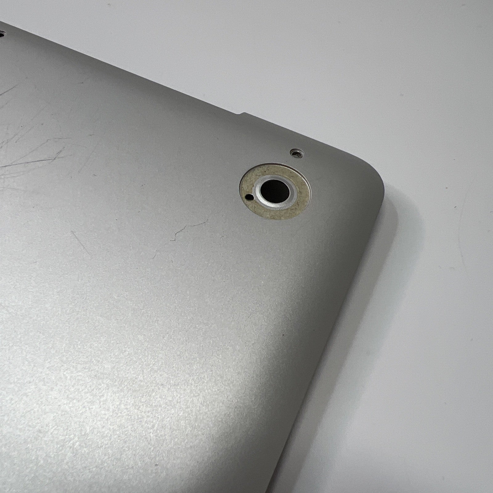 APPLE MACBOOK PRO A1278 13” MID 2010 2011 2012 BOTTOM CASE AND SCREWS (GRADE C)