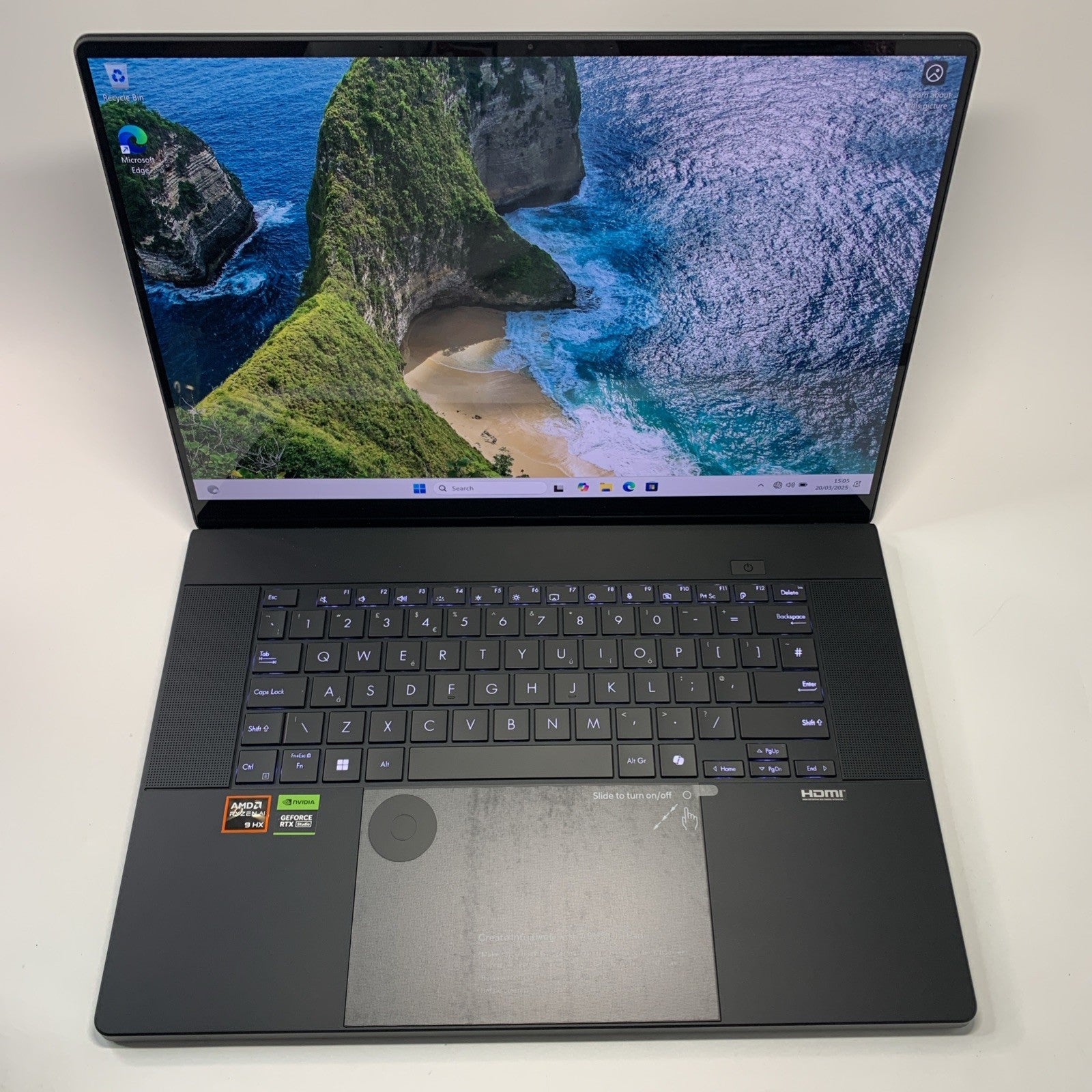 ASUS ProArt 16 H7606WI 16.0" 4K OLED AMD Ryzen AI 9 HX 370 RTX 4070 64GB 2TB SSD