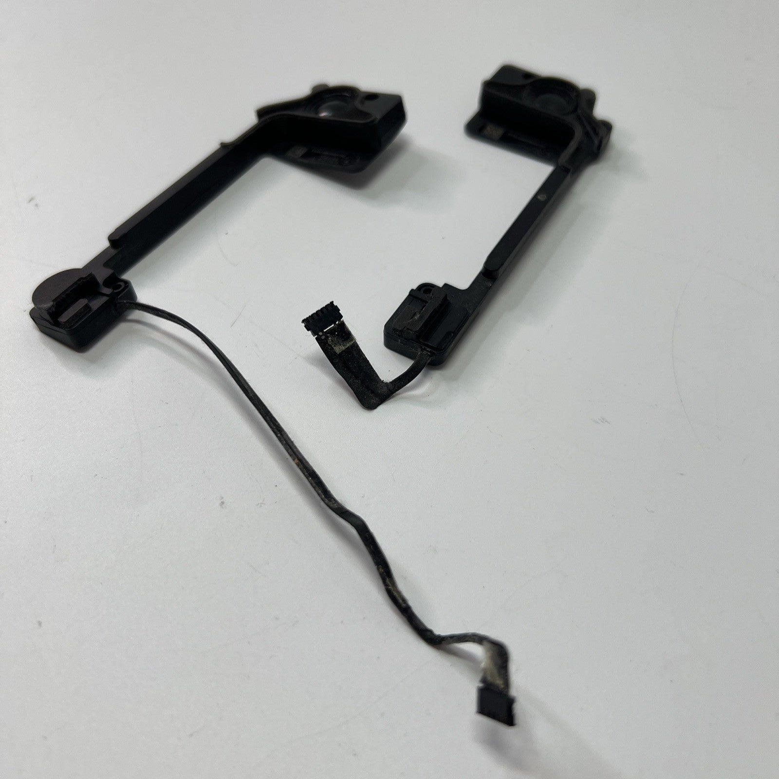 Genuine Apple Macbook Pro 13" A1502 2013 2014 2015 Speakers Pair Left and Right