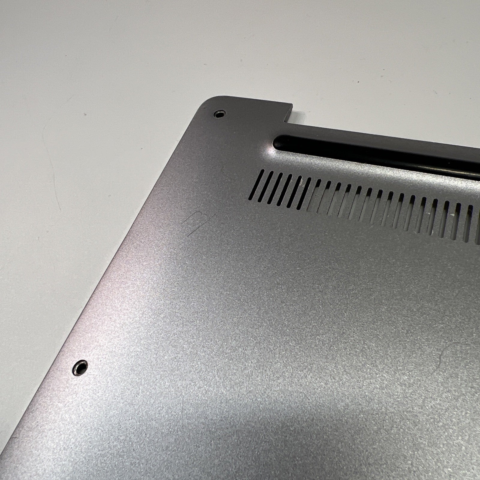 Dell XPS 13 9350 9360 9343 Base Bottom Cover Case Casing Housing Chassis 057JH8