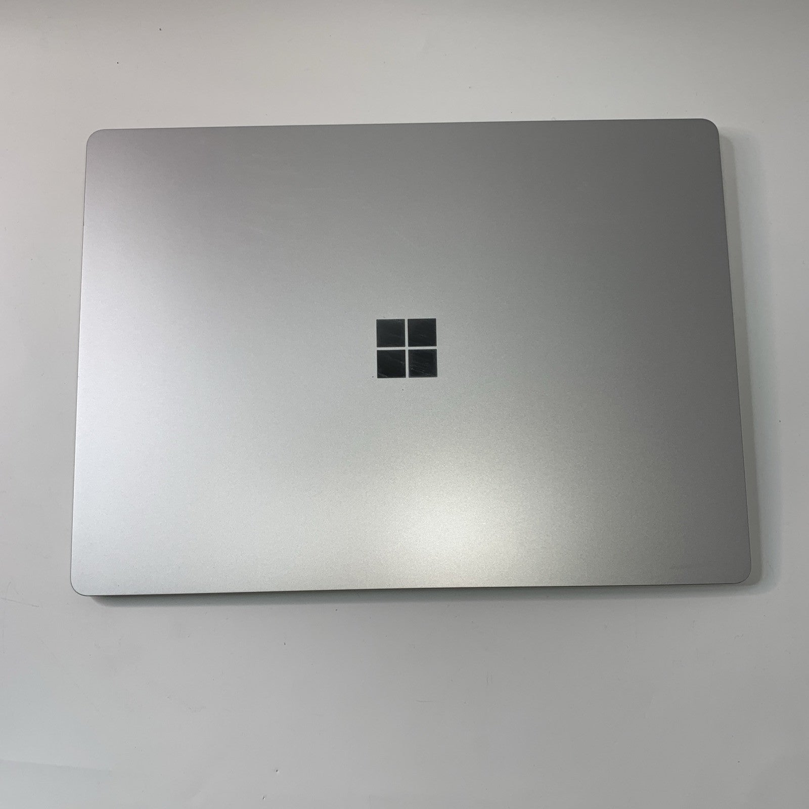 Microsoft Surface Laptop 4 1958 13.5