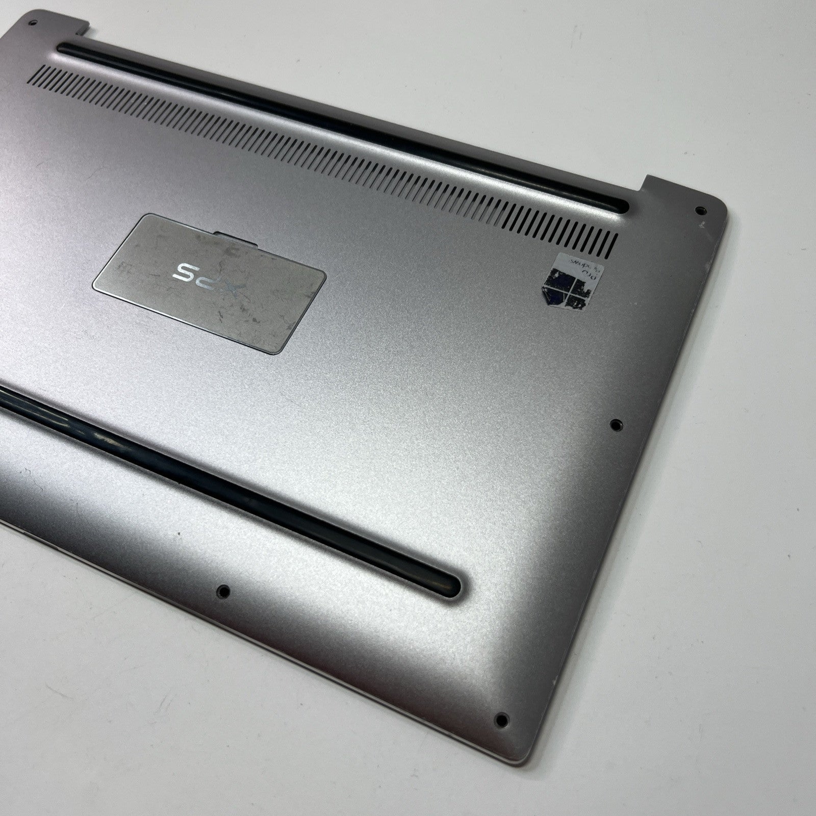 Dell XPS 13 9350 9360 9343 Base Bottom Cover Case Casing Housing Chassis 057JH8