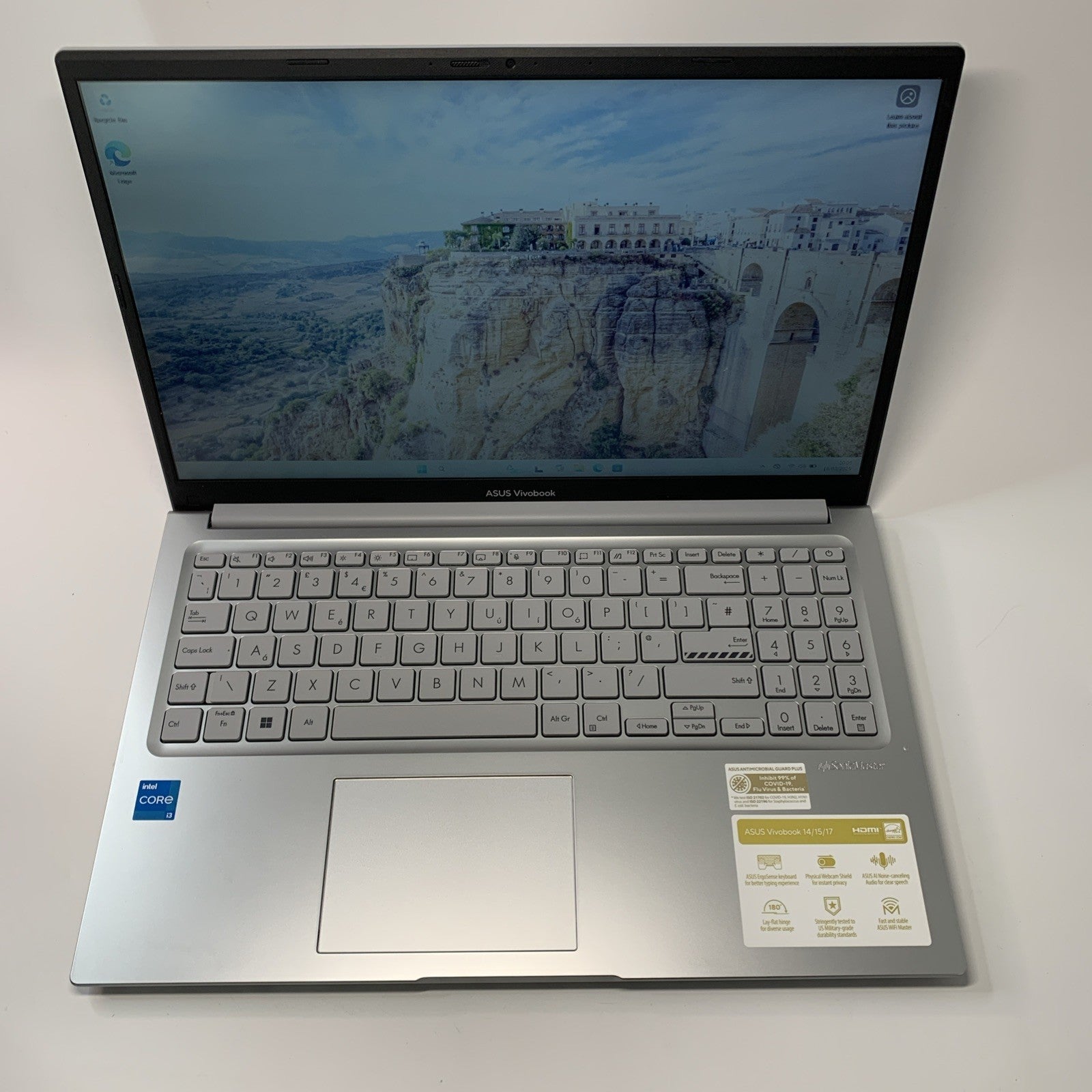 ASUS VivoBook 15 X1504ZA Core i3-1215U 16GB RAM 512GB SSD Windows 11 Grade B