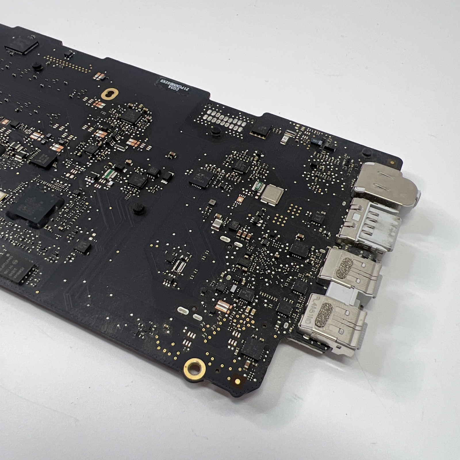 MacBook Pro A1502 Mid 2014 Logic Board i5 2.6GHz 820-3476-A 13.3