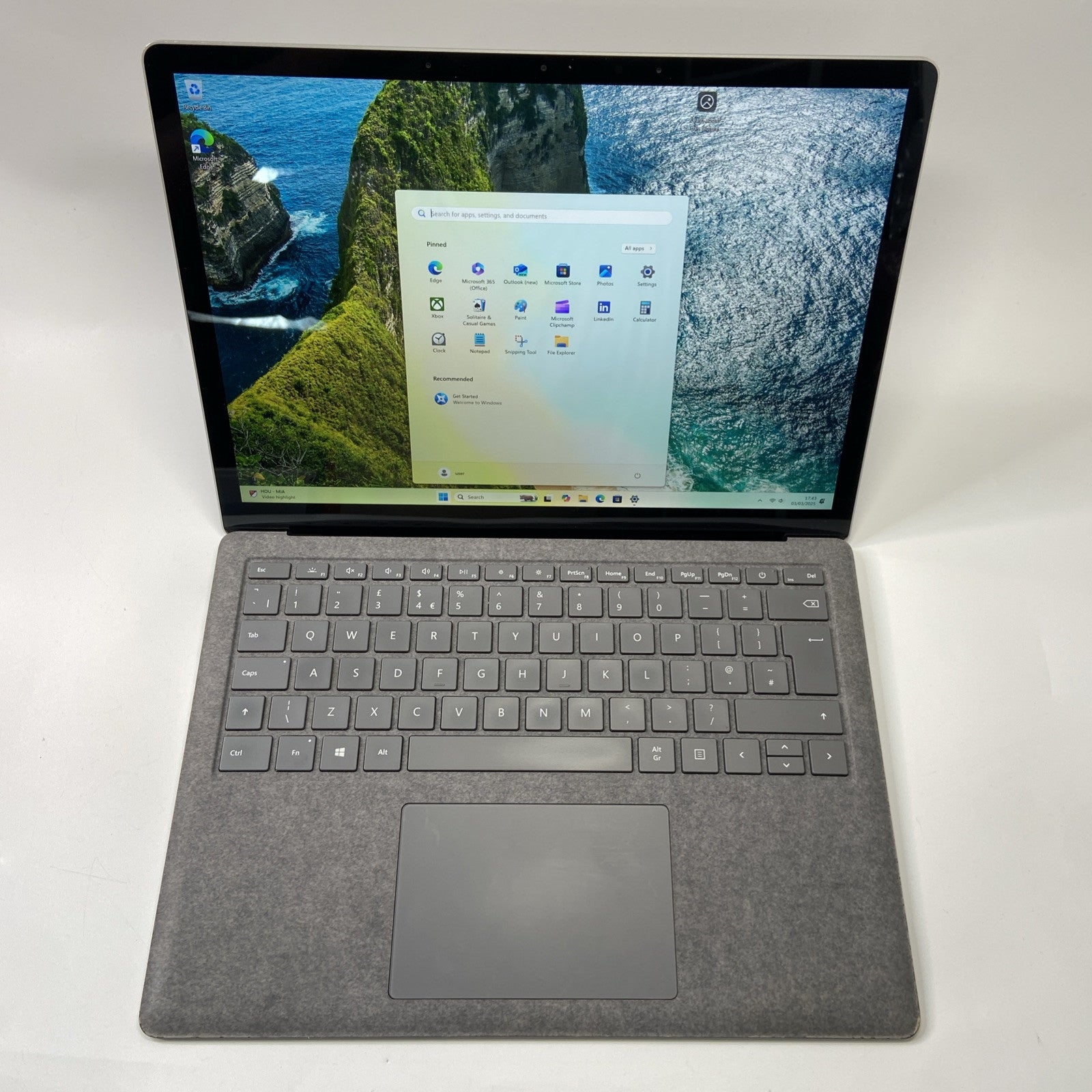 Microsoft Surface Laptop 3 1867 13” Core i5-1035G7 128GB SSD 8GB RAM Touchscreen
