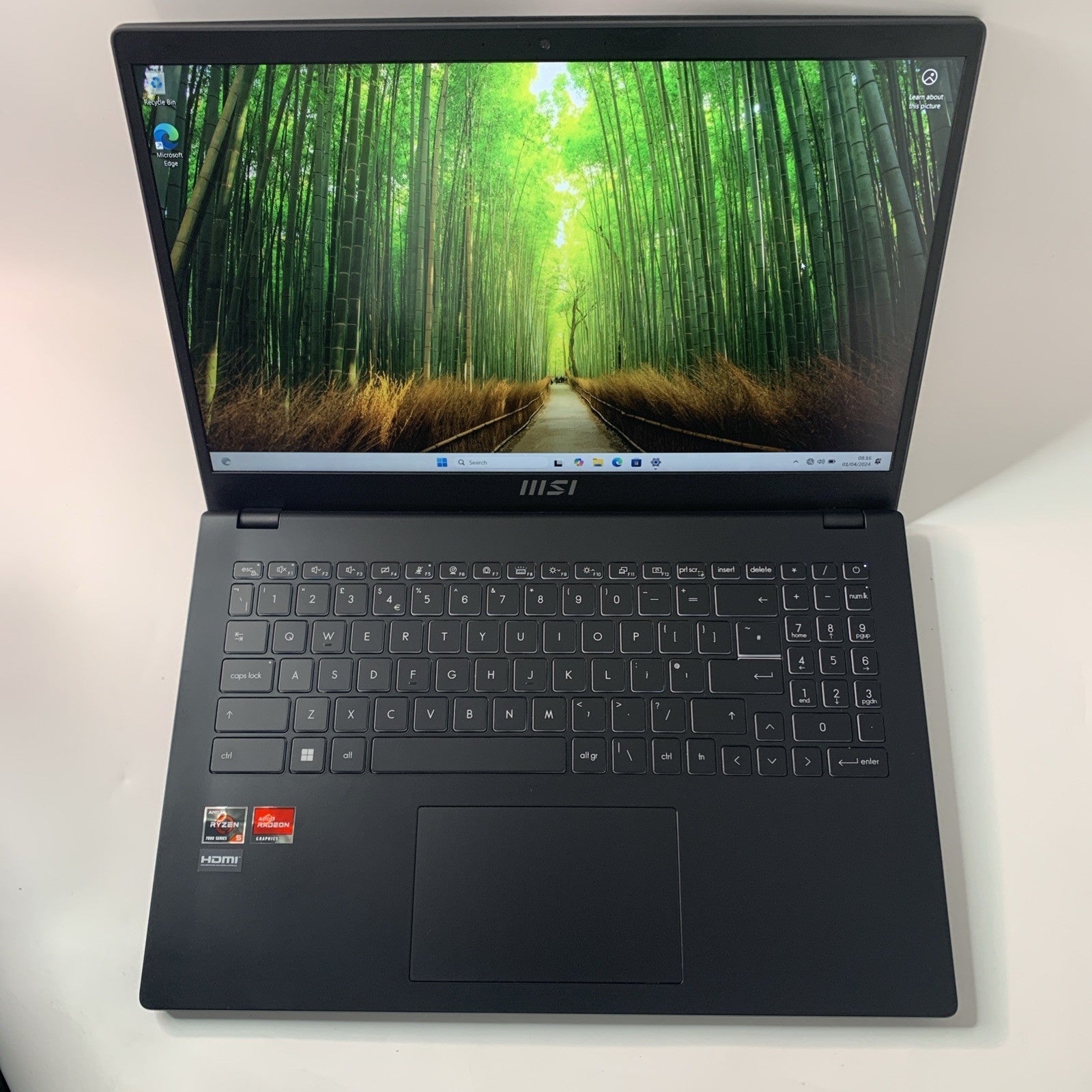 MSI Modern 15 B7M 15.6" Laptop AMD Ryzen 5 7430U 8GB RAM 512GB SSD Windows 11
