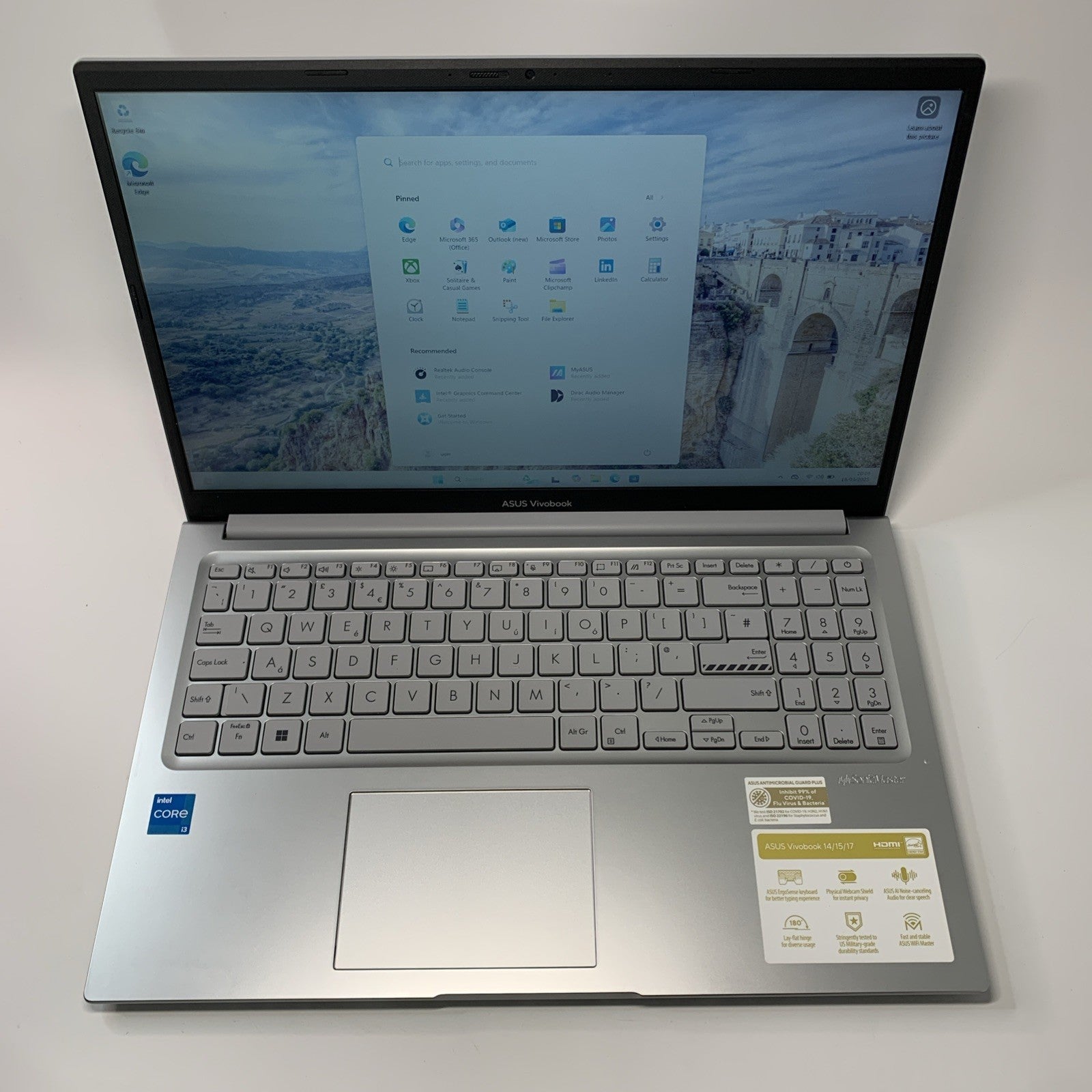 ASUS VivoBook 15 X1504ZA Core i3-1215U 16GB RAM 512GB SSD Windows 11 Grade B