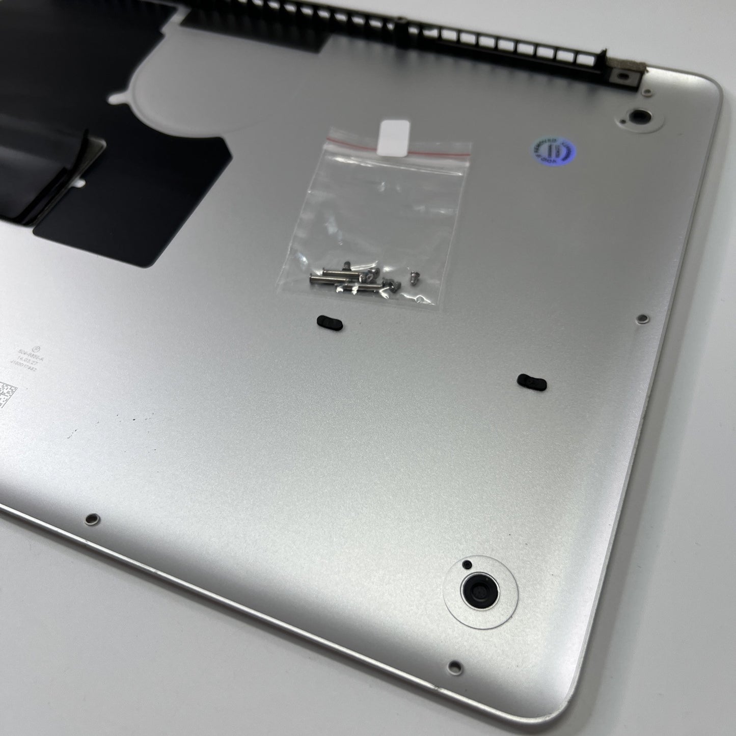 APPLE MACBOOK PRO A1278 13” MID 2010 2011 2012 BOTTOM CASE AND SCREWS (GRADE C)