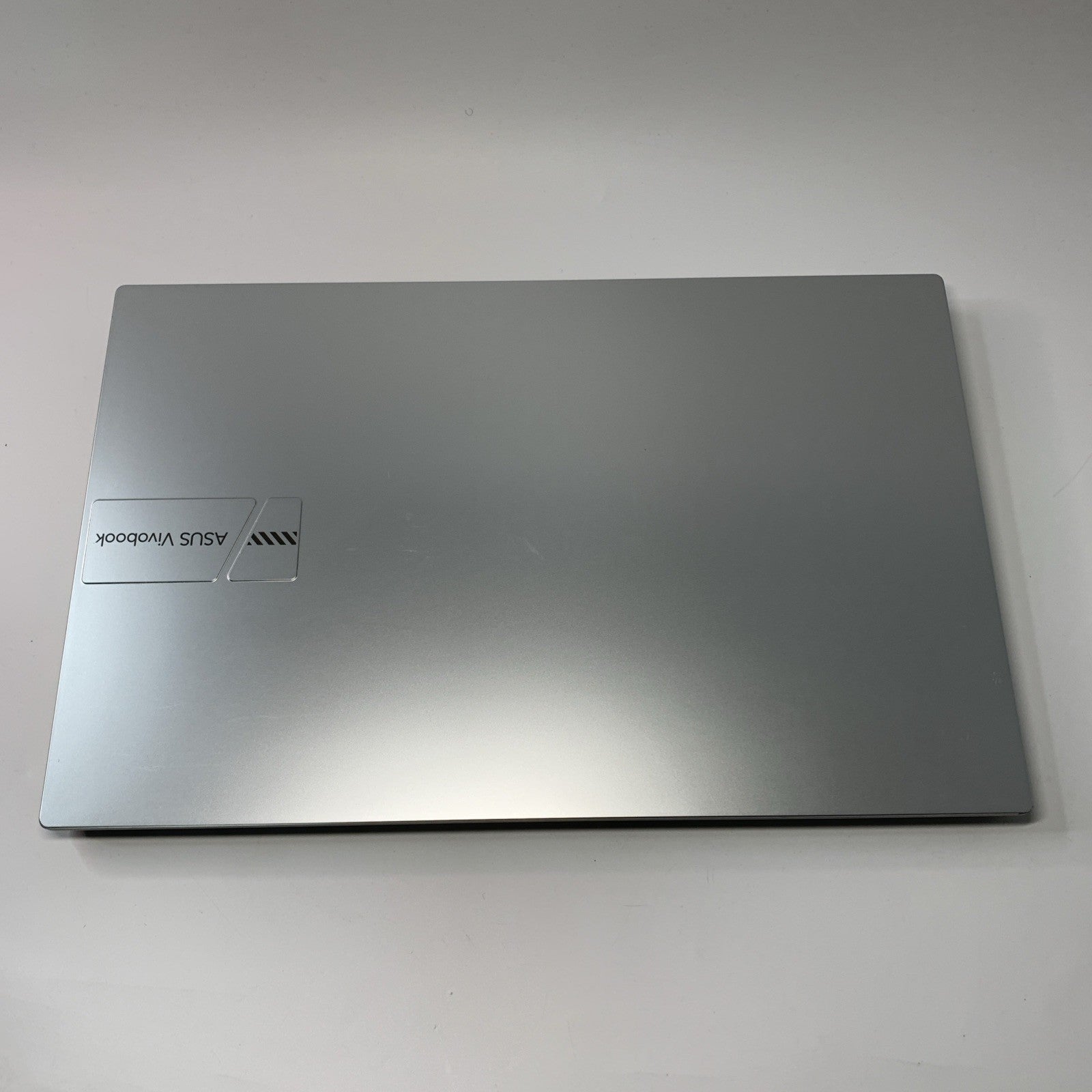 ASUS Vivobook 15 X1504VA 15.6" FHD Core i5-1335U 16GB RAM, 1TB SSD Windows 11