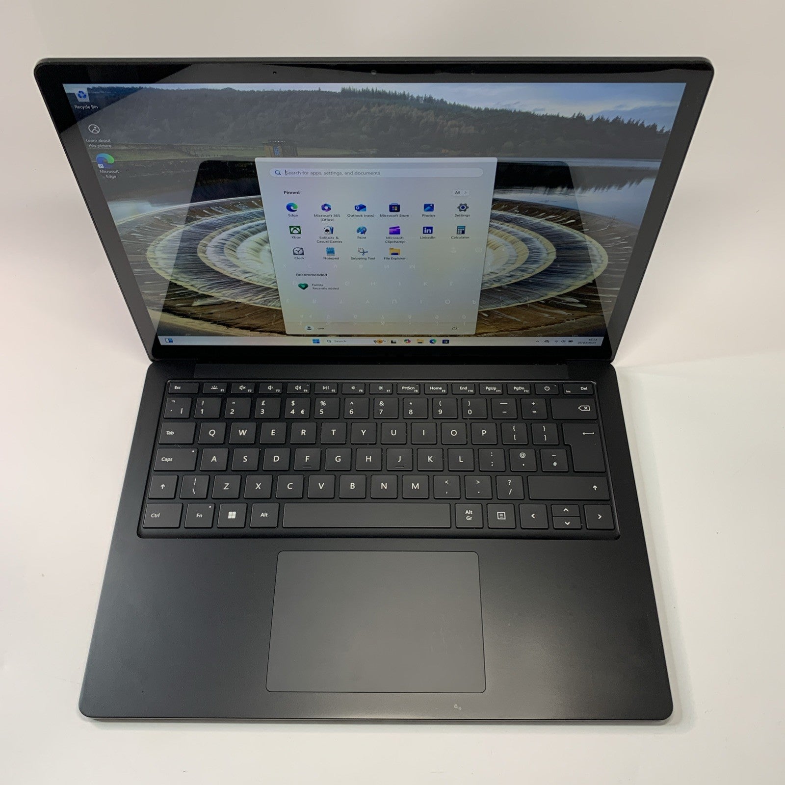 Microsoft Surface Laptop 4 13.5" Intel Core i5-1135G7 16GB RAM 512GB SSD Win 11