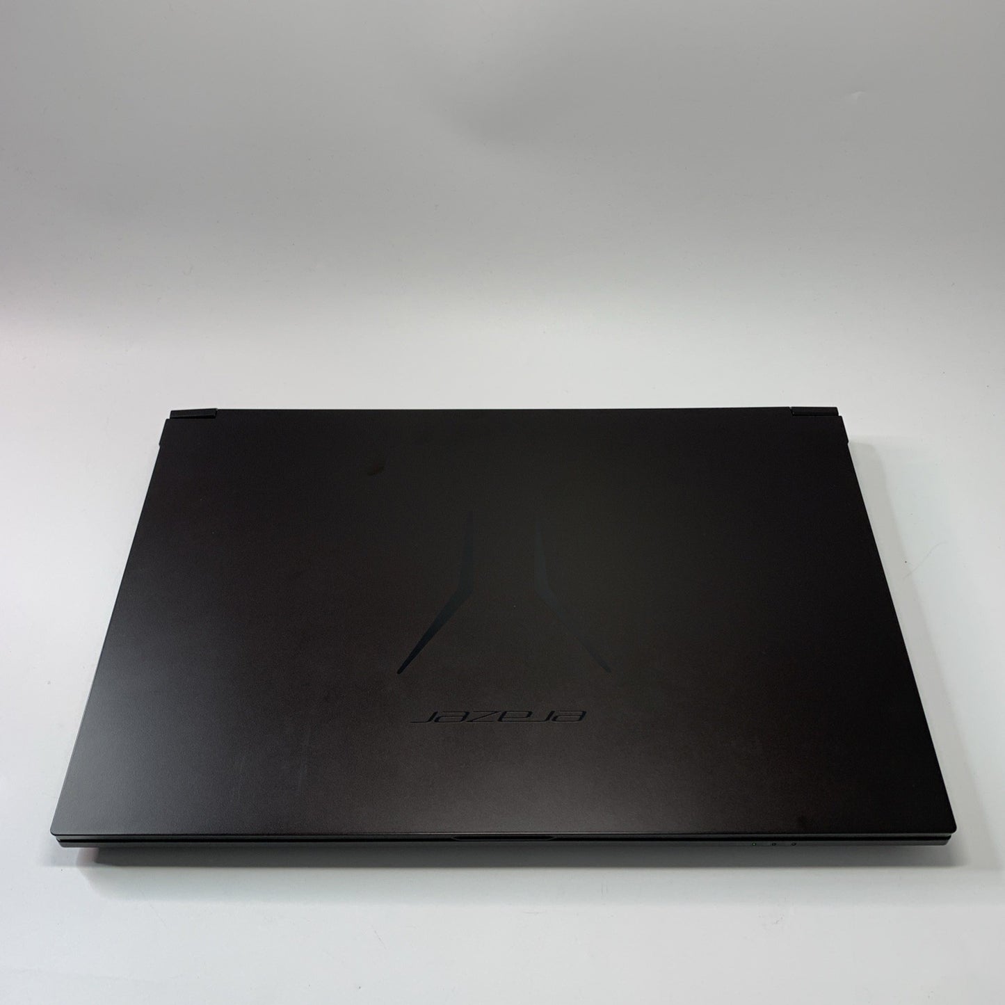 Medion Erazer Crawler E30 Core i5-12450H 8GB 512GB RTX 3050 15.6 Inch Win 11