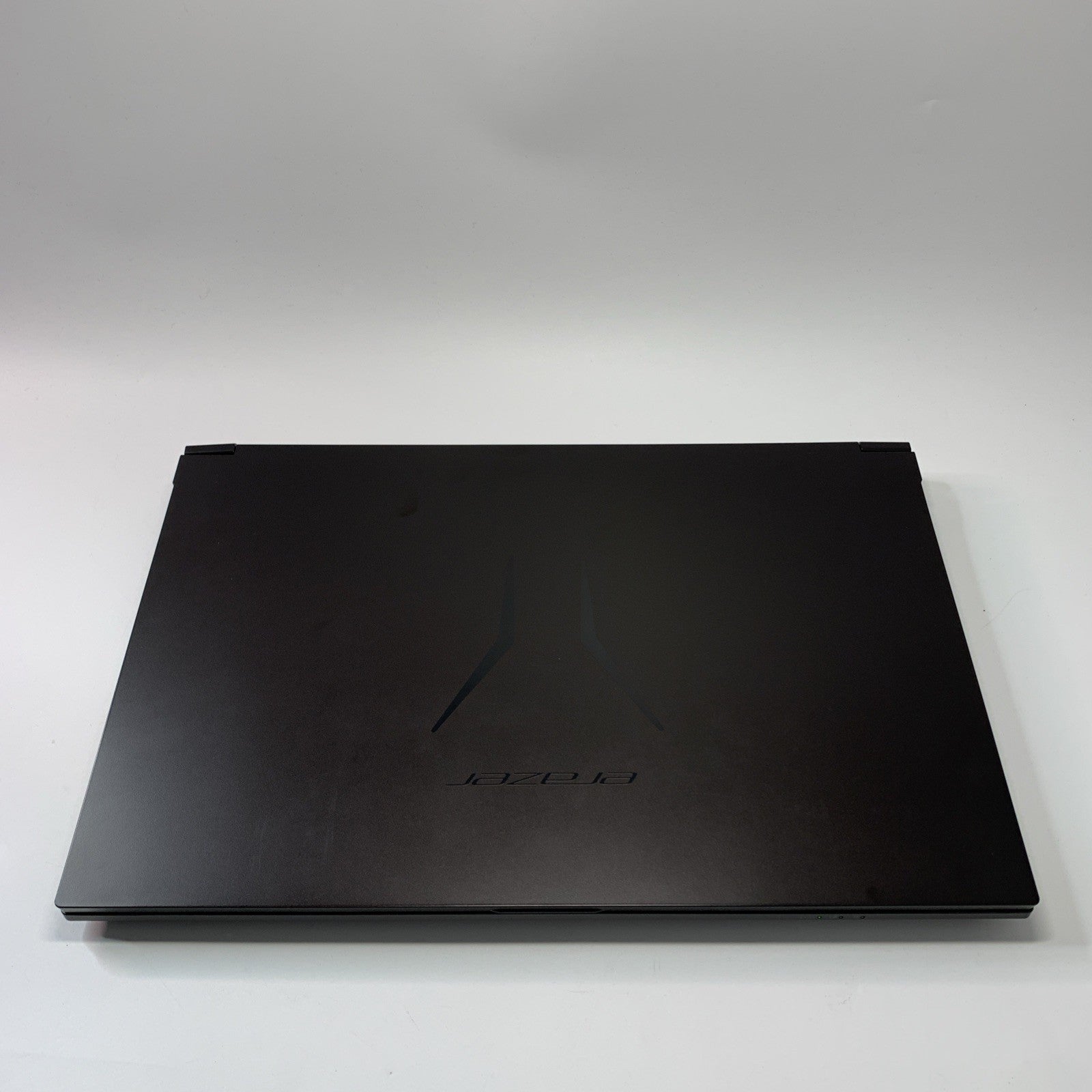 Medion Erazer Crawler E30 Core i5-12450H 8GB 512GB RTX 3050 15.6 Inch Win 11