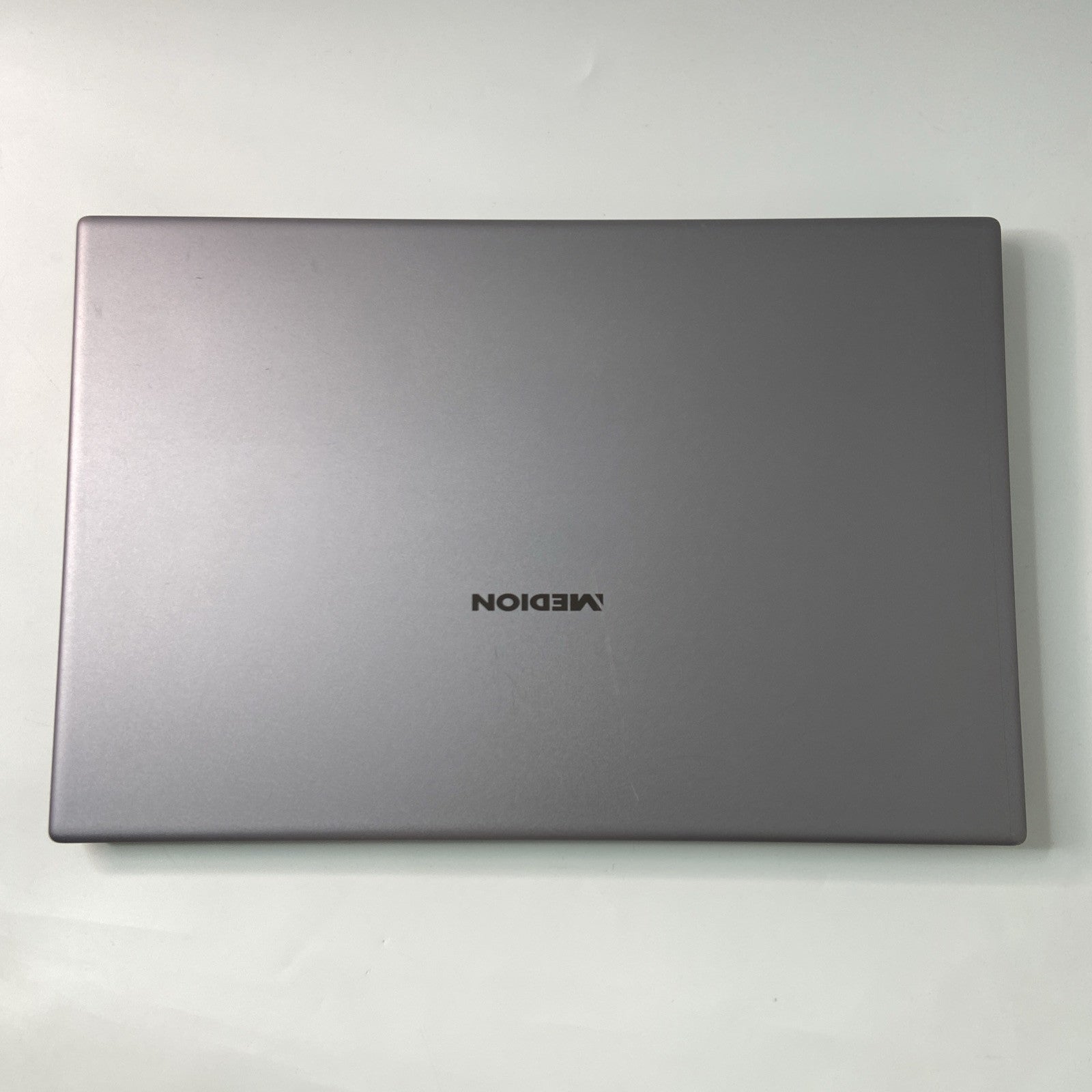 MEDION Akoya E15407 Intel Core i5-1035G1, 8GB RAM, 256GB SSD, 15.6-Inch, Win 11