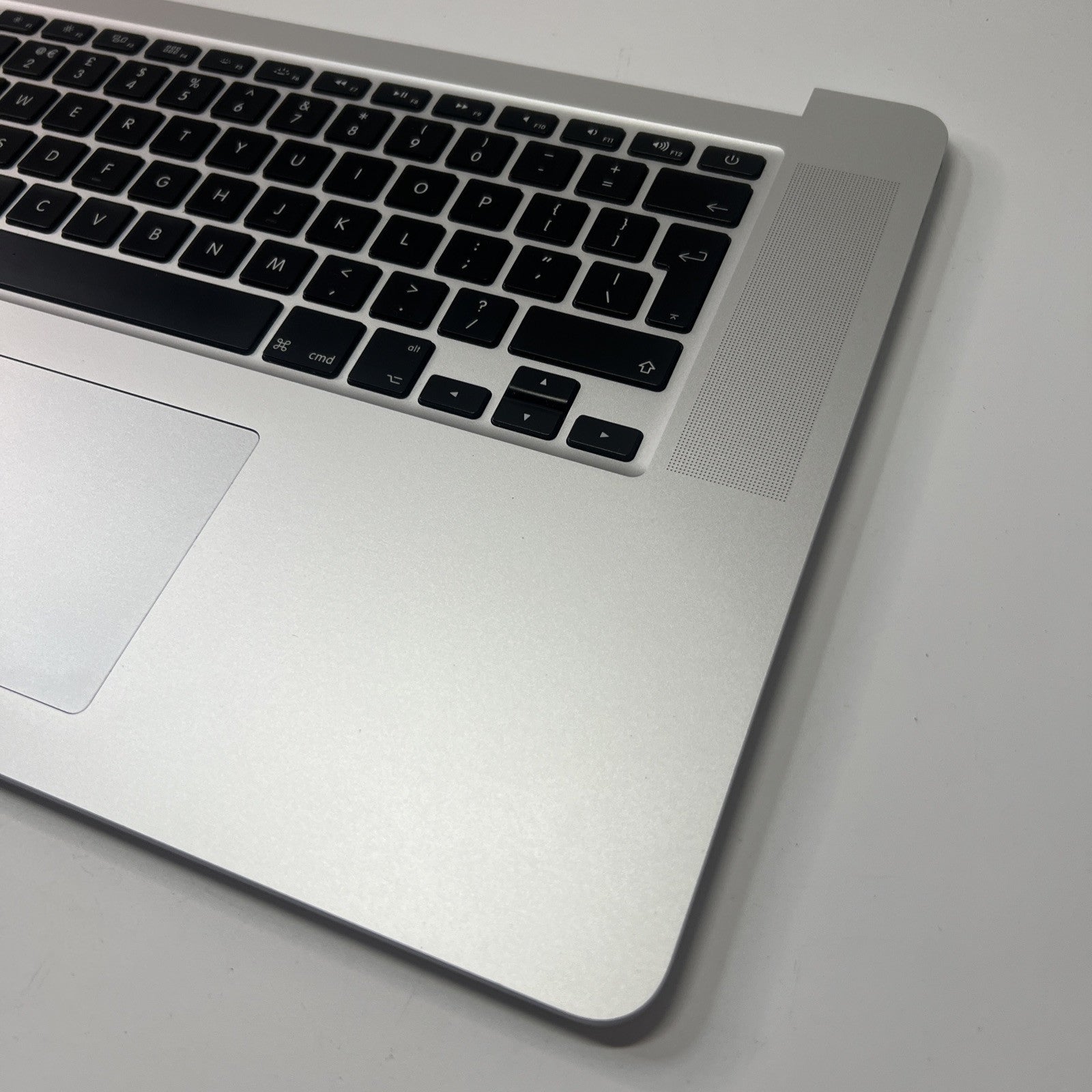 MacBook Pro A1398 15 Mid 2012 Palmrest UK Keyboard Battery Touchpad Silver