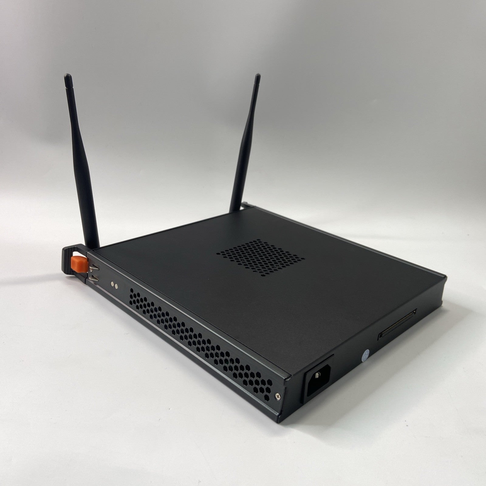 Viewsonic VPC15-WP-5 Intel Core i5-8400 8GB RAM 256GB SSD Windows 10