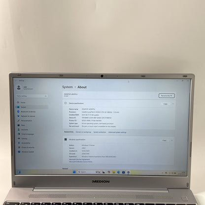 MEDION Akoya E15407 Intel Core i5-1035G1, 8GB RAM, 256GB SSD, 15.6-Inch, Win 11