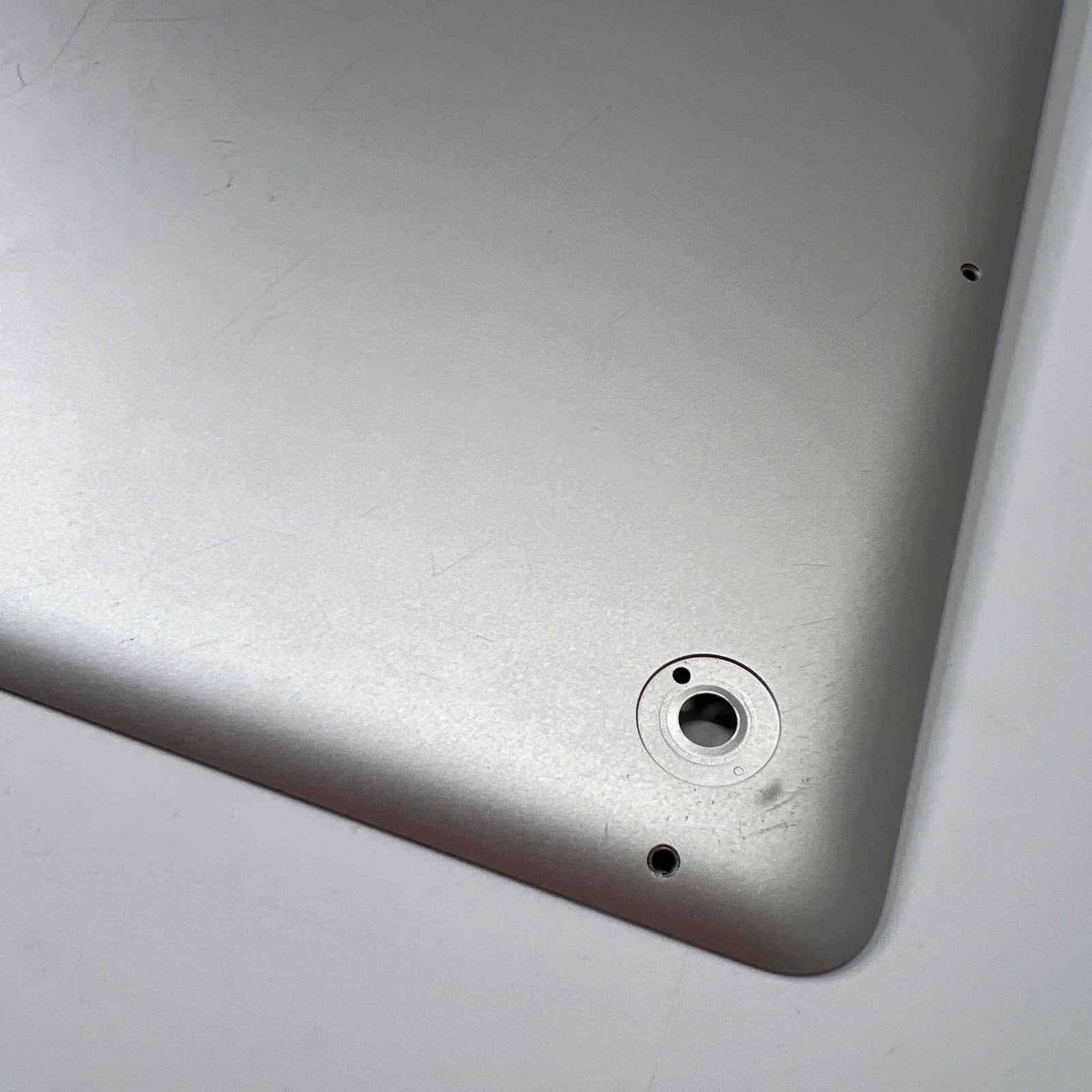 APPLE MACBOOK PRO A1278 13” MID 2010 2011 2012 BOTTOM CASE AND SCREWS (GRADE C)