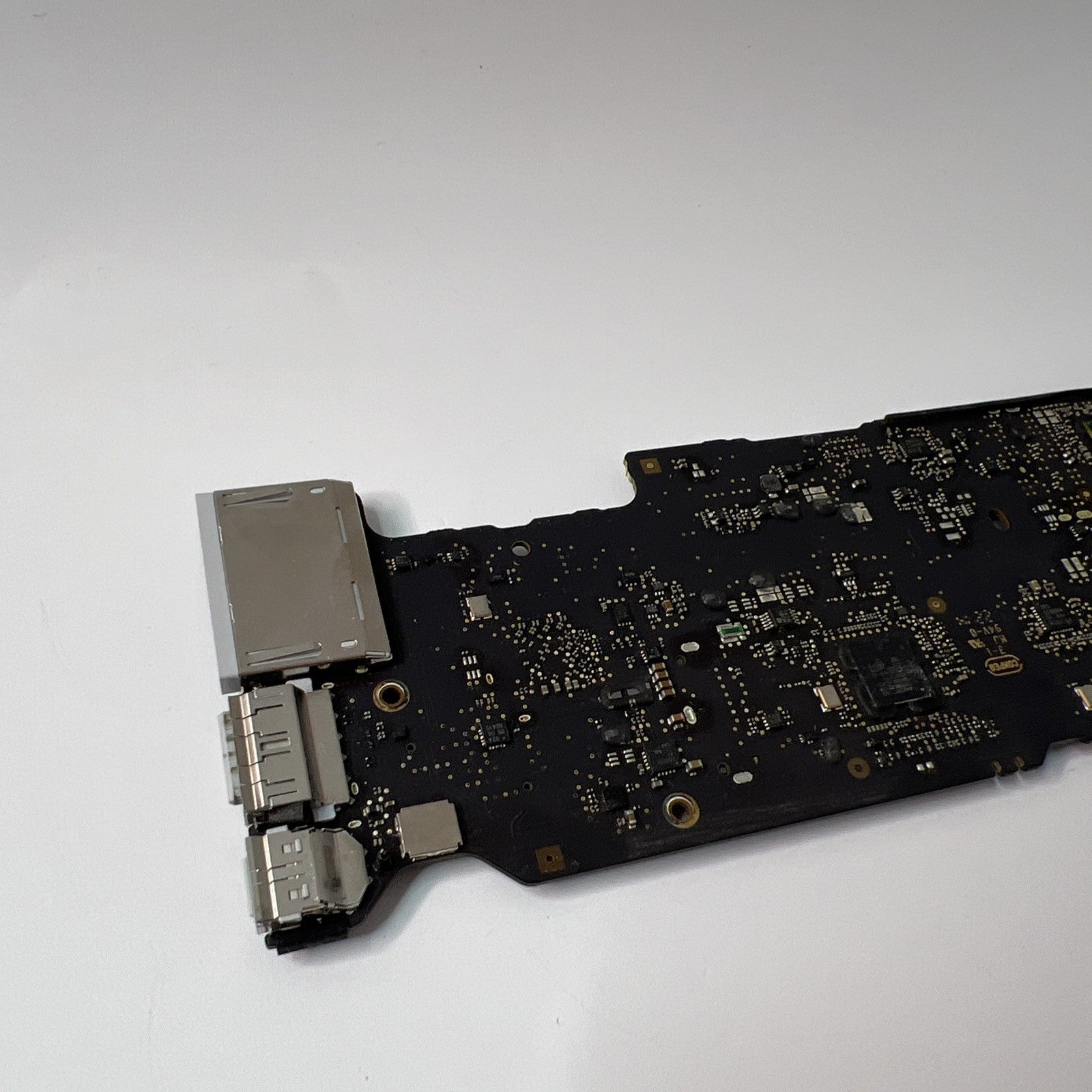 MACBOOK AIR A1466 13" EARLY 2014 LOGIC BOARD 1.4GHz i5 (WORKING)