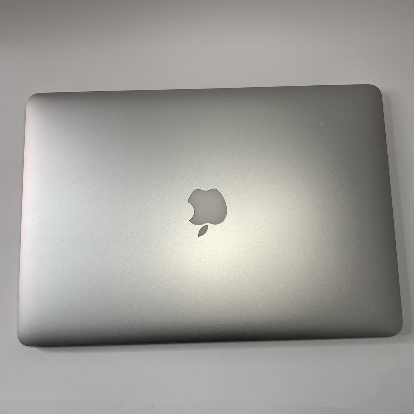 MacBook Pro Retina 15” inch, Mid 2014 2.8GHz i7 16GB 256GB Intel Iris Pro 1536MB
